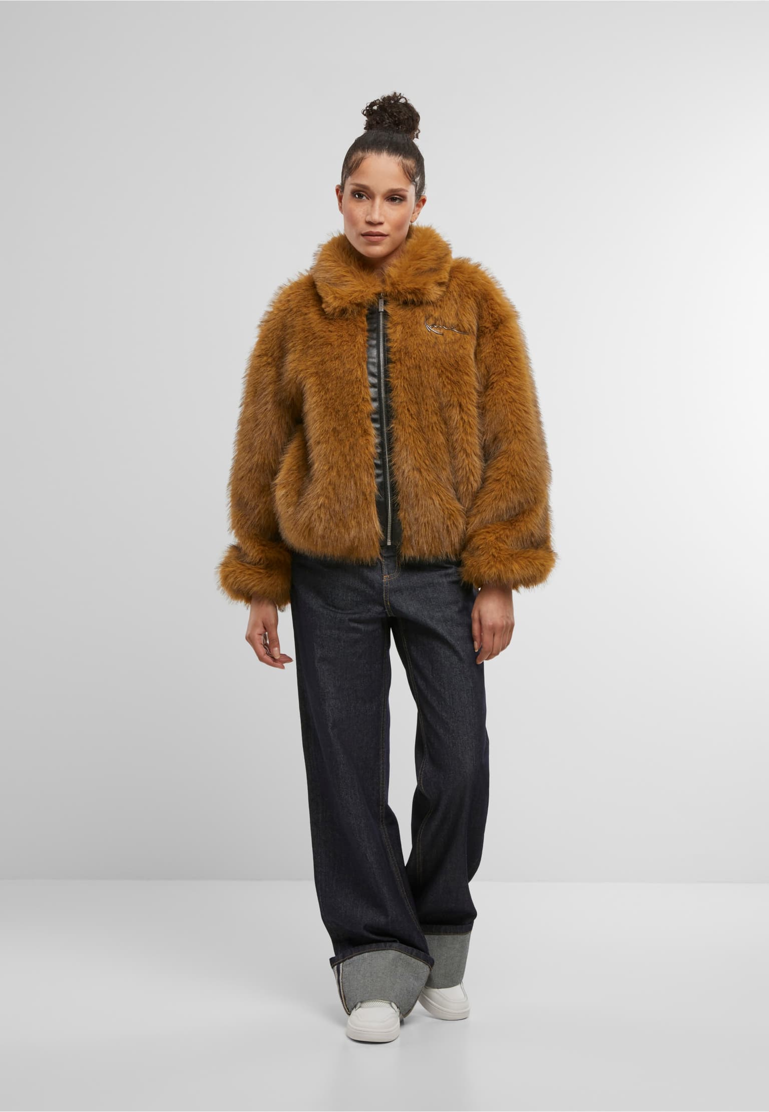 Karl Kani Metal Signature Faux Fur Jacket – Bild 3