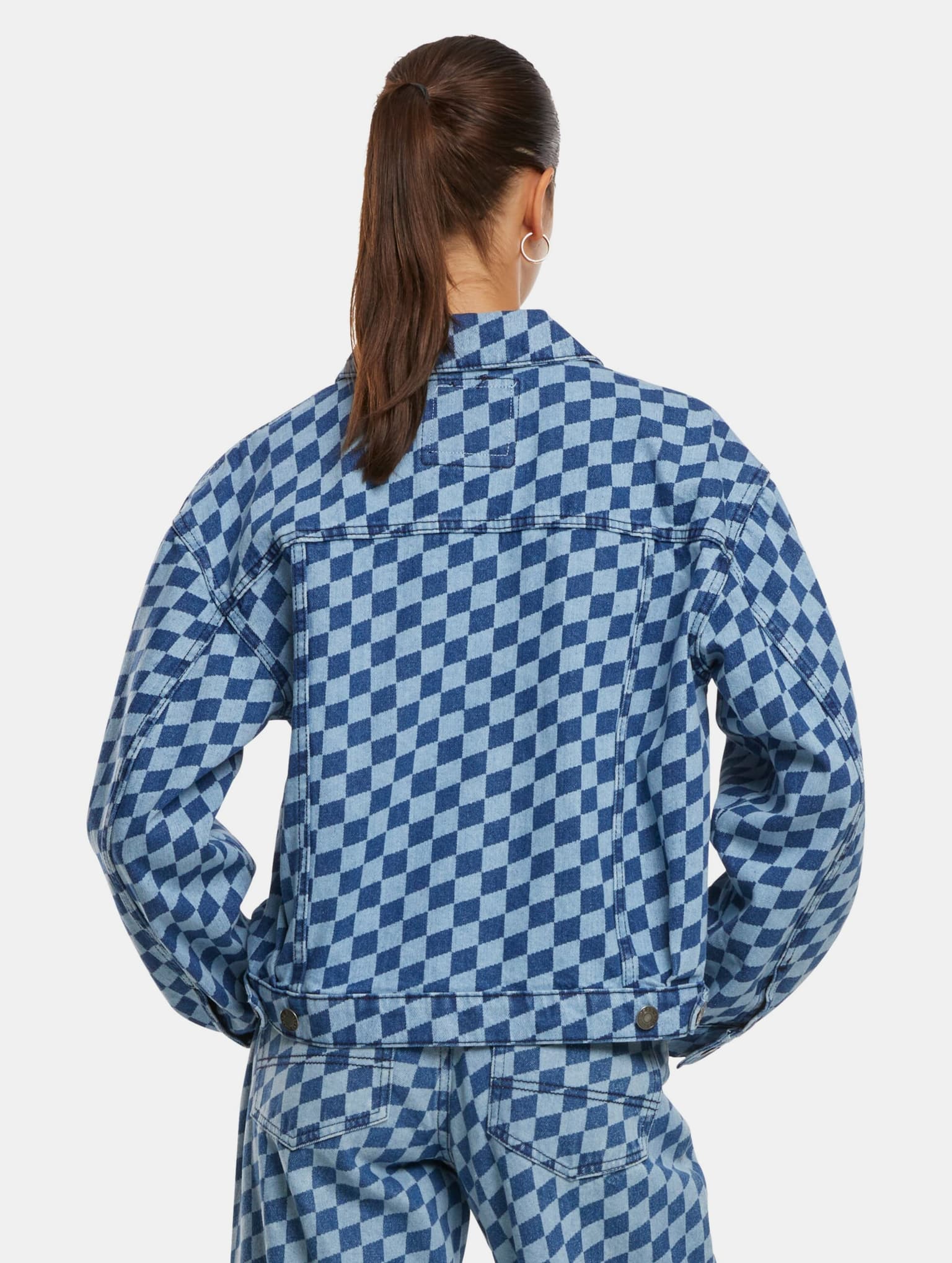Urban Classics Ladies 80‘s Oversized Laser Printed Jeansjacke – Bild 2