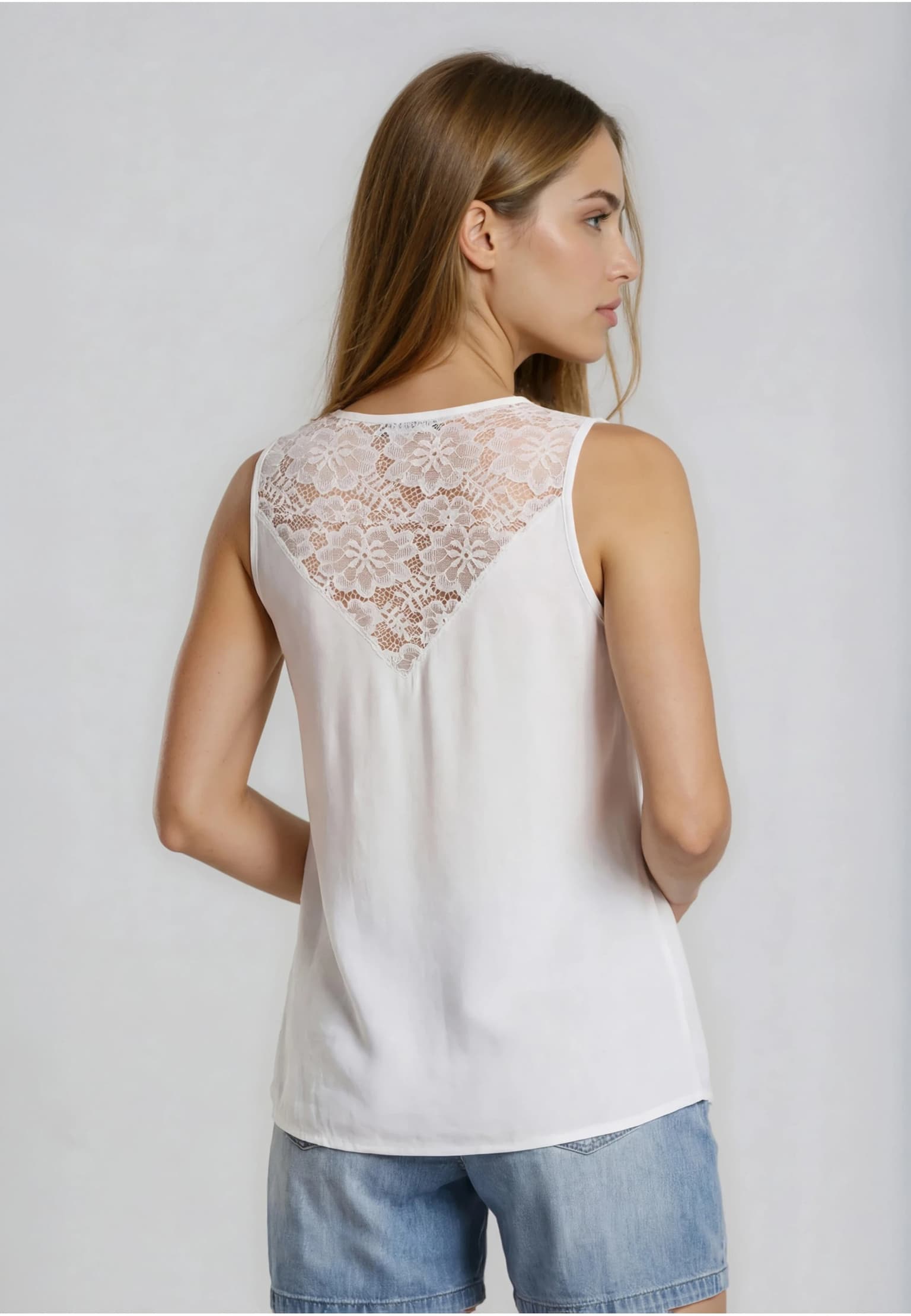 Cloud5ive Musselin Top mit Spitzeneinsatz