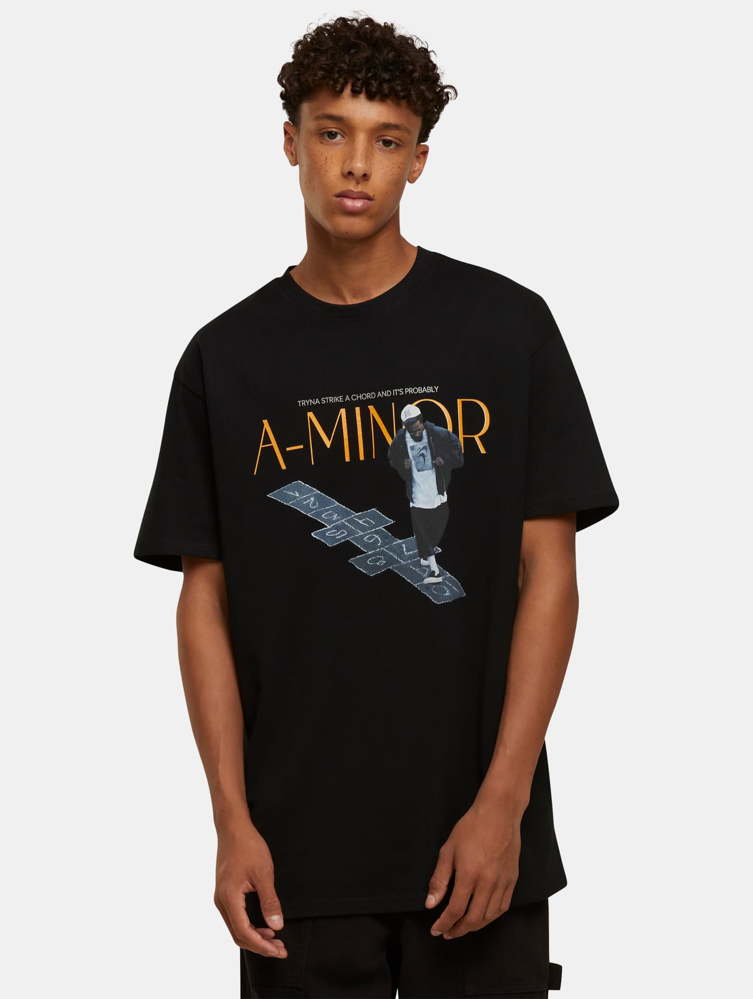 Mister Tee Upscale A-Minor Oversize