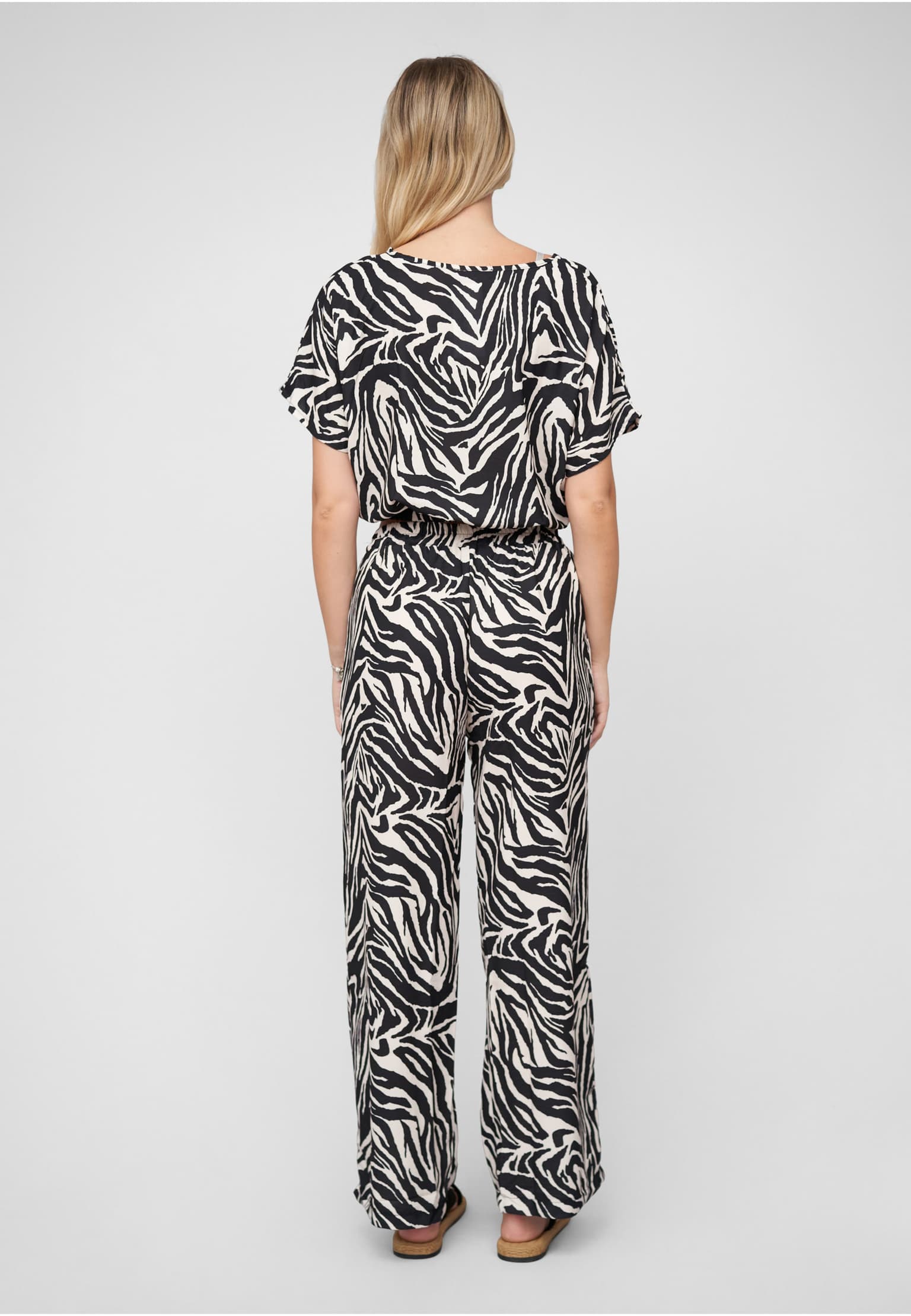 Cloud5ive Set Batwing Top and Wide Pants – Bild 2