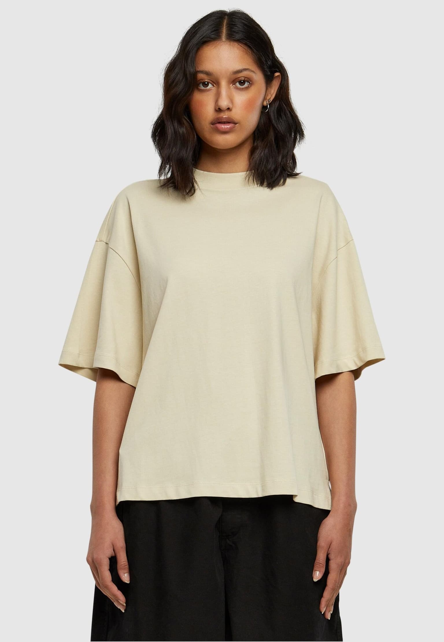 Urban Classics Ladies Essentials Heavy Slit Tee – Bild 3