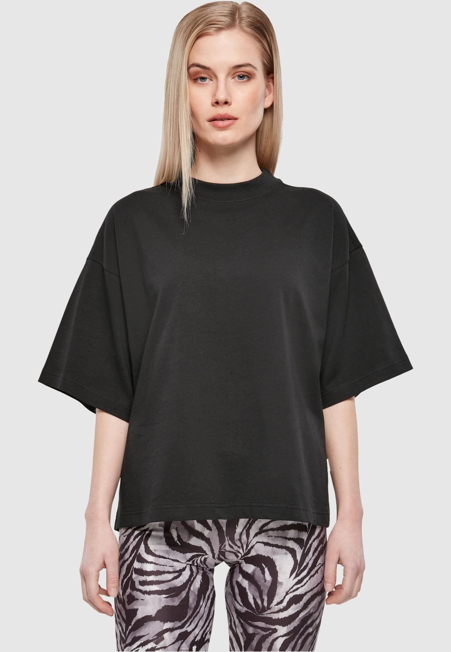 Urban Classics Ladies Essentials Heavy Tee – Bild 3