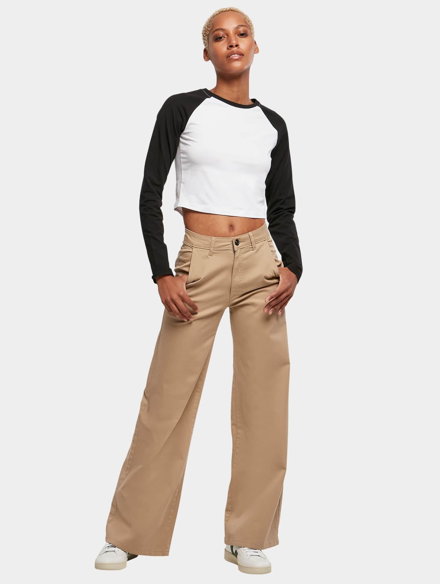 Urban Classics Ladies Essentials Cropped Retro Baseball Longsleeve – Bild 4