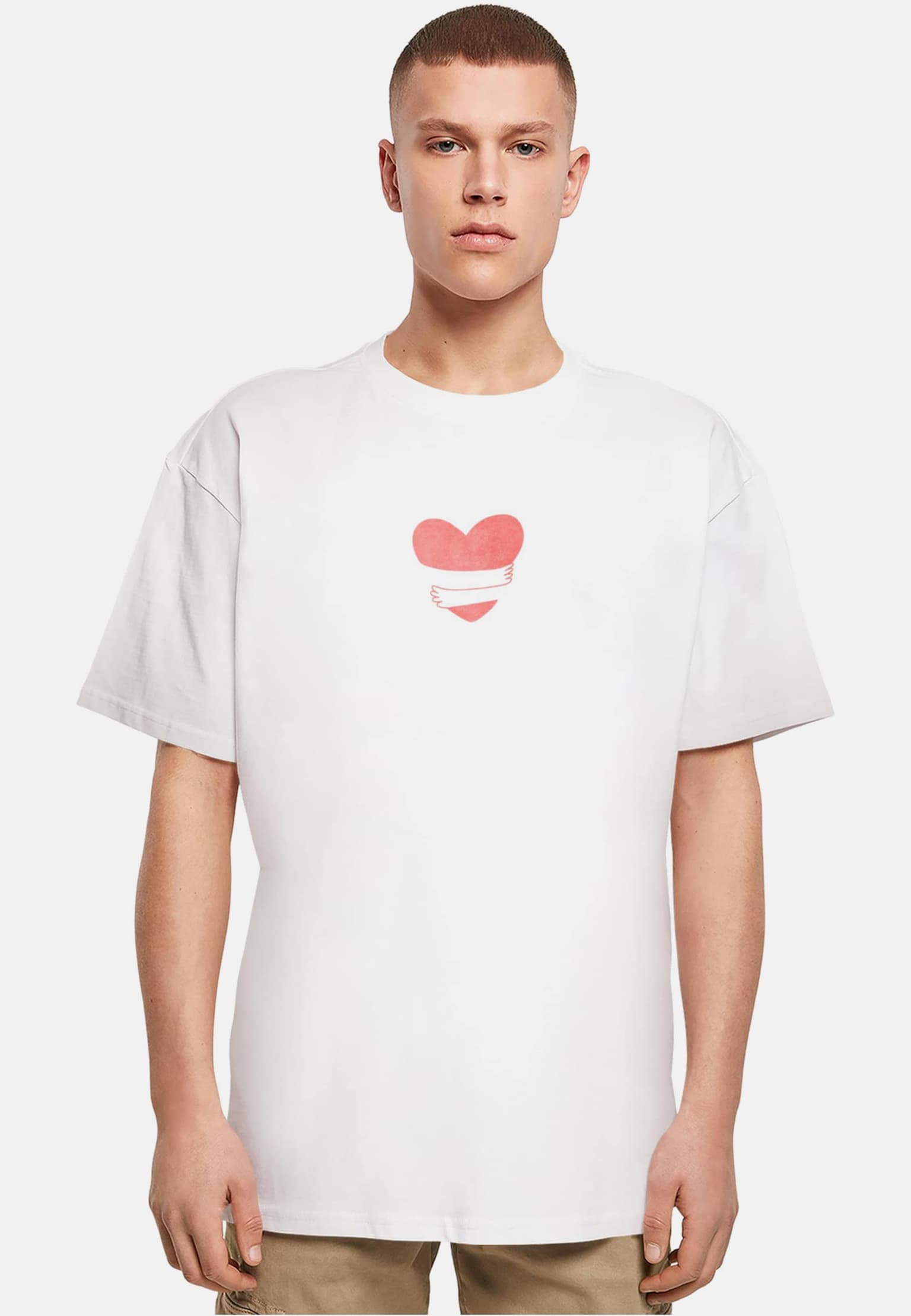Merchcode Hugs & Love - Heart Hug Heavy Oversize Tee