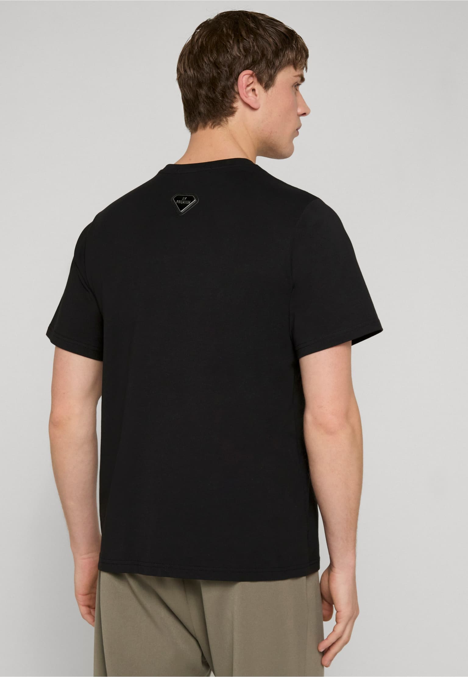 2Y Premium Oblivion Slim Fit Tee – Bild 2
