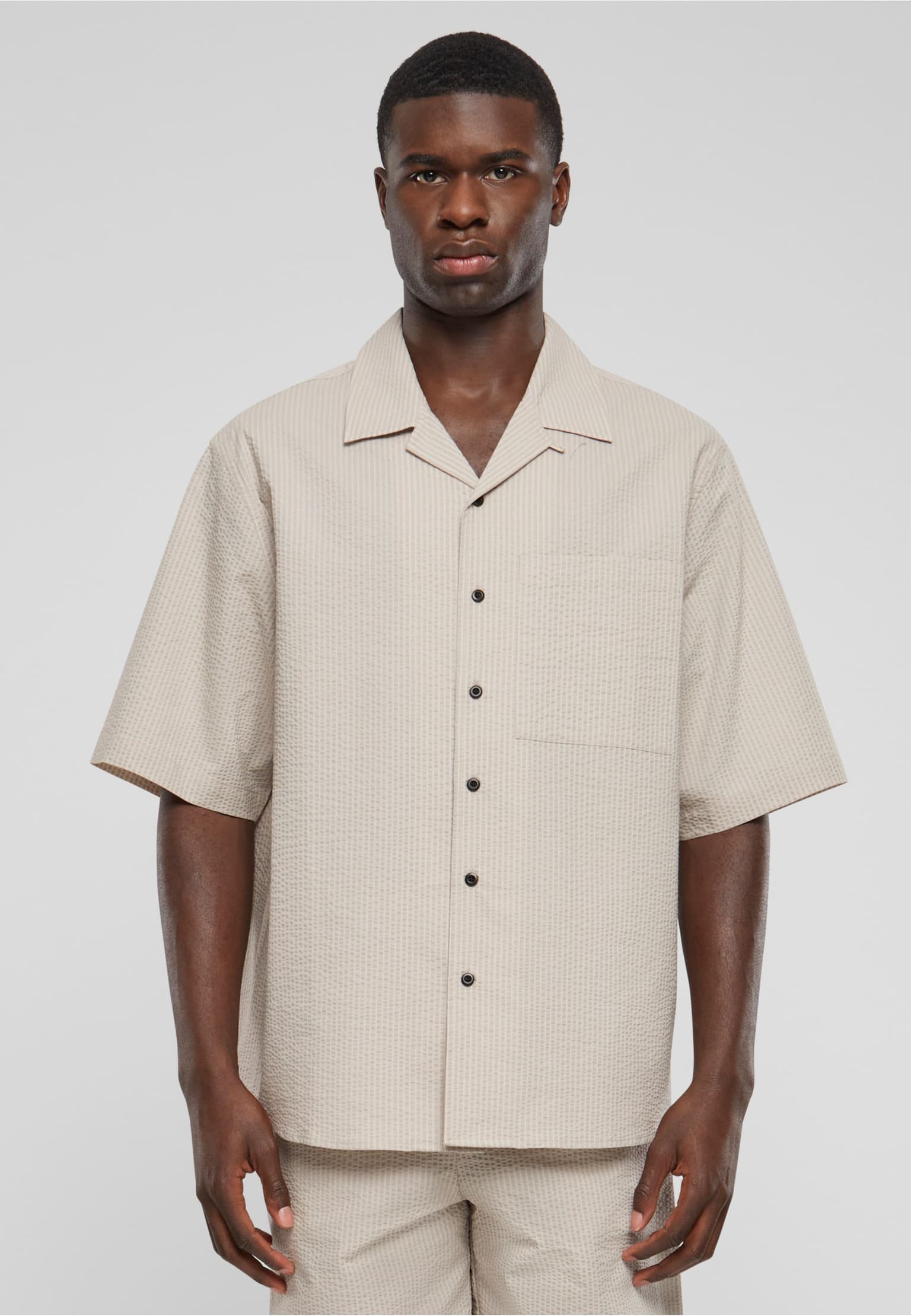 Urban Classics Relaxed Seersucker Short Sleeve Shirt