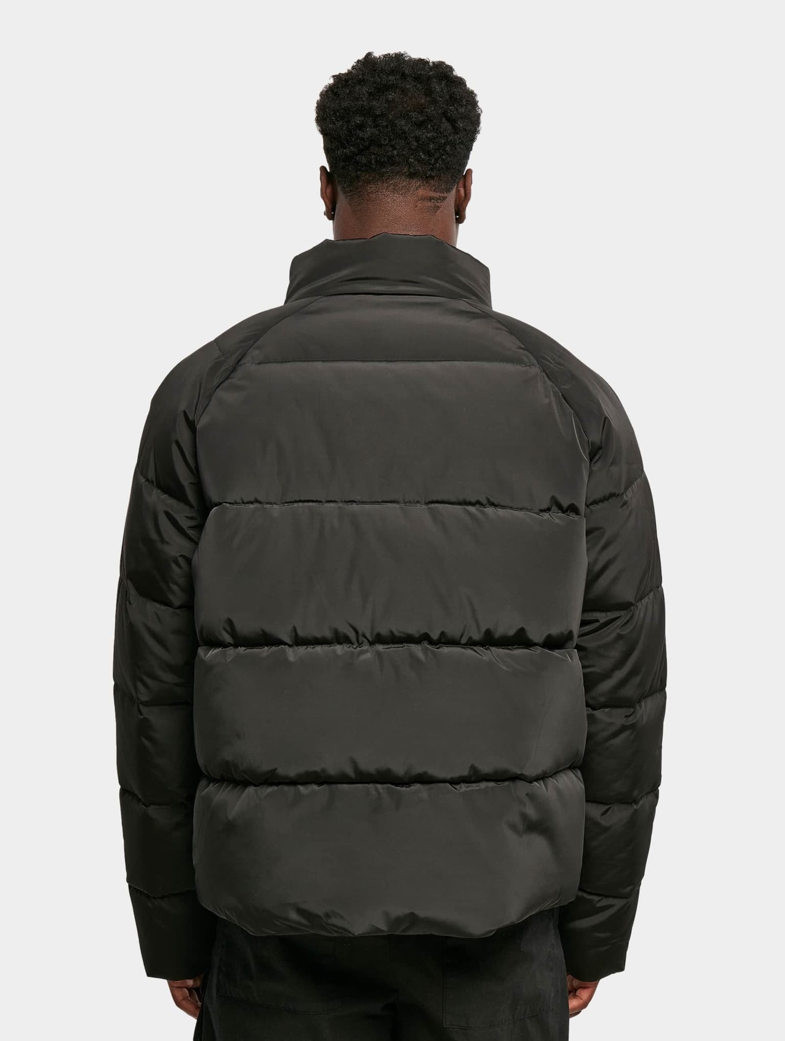 Urban Classics Raglan Puffer Jacket – Bild 2