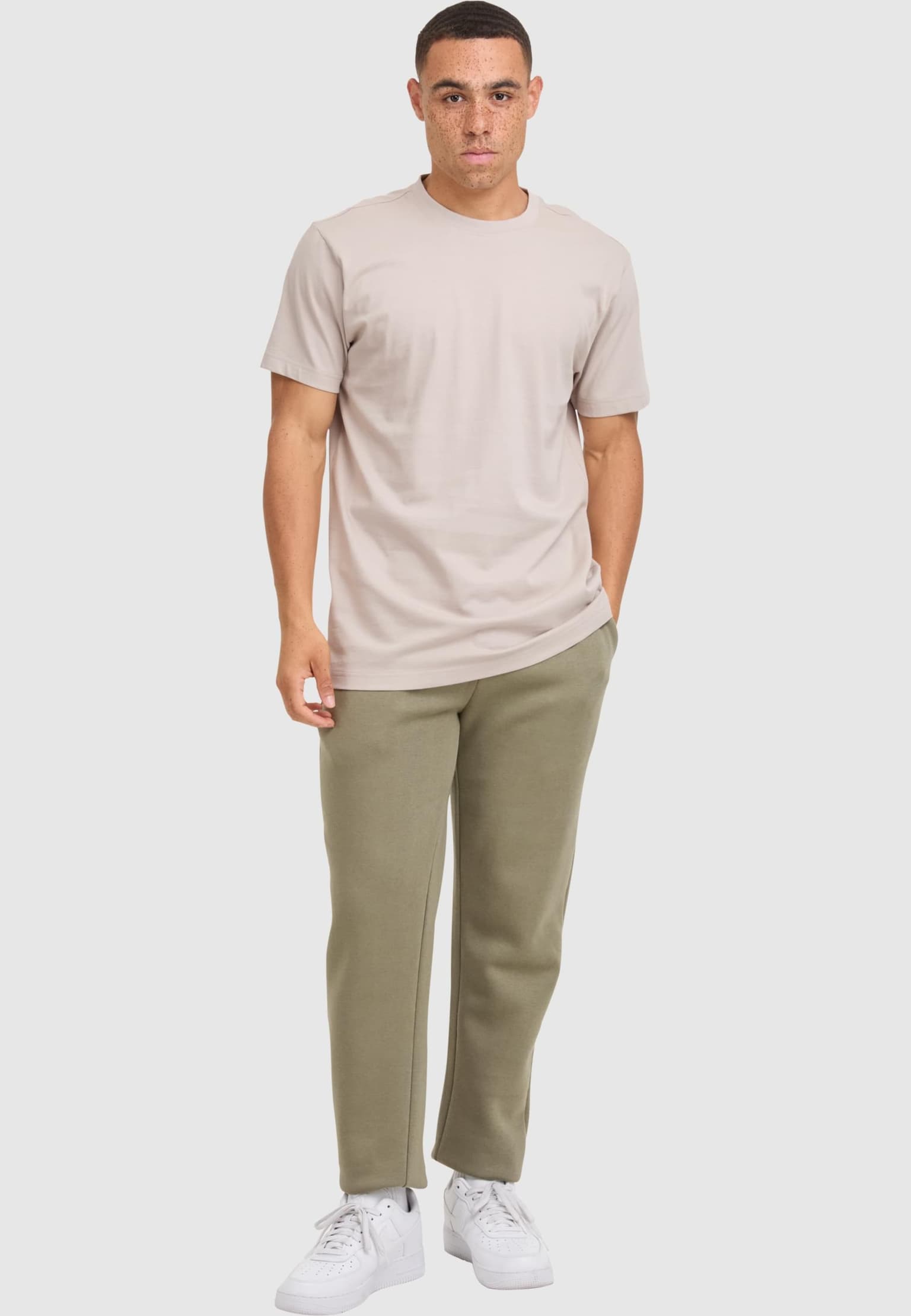 Urban Classics Basic Essential Sweatpants – Bild 4