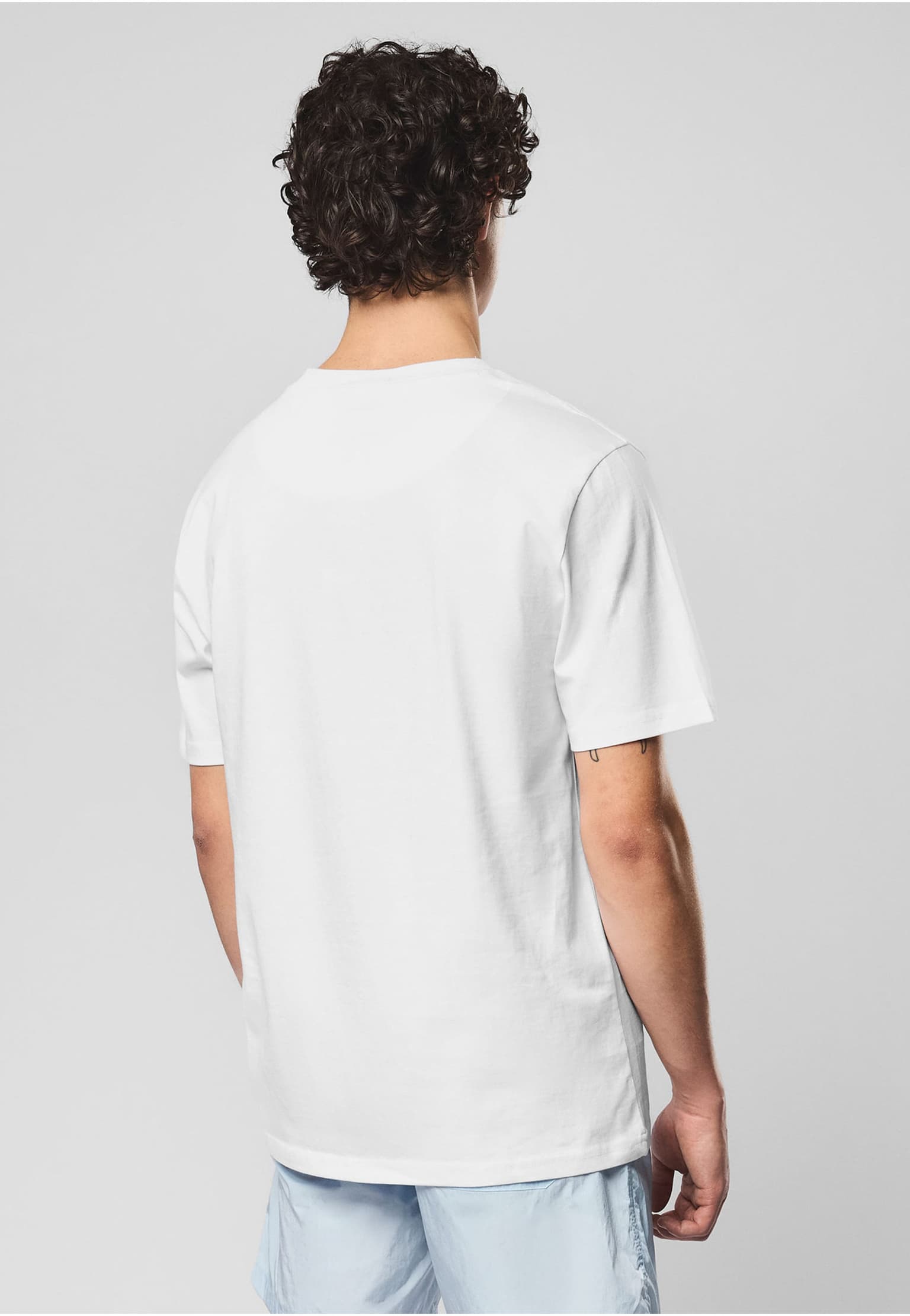 Weekend Offender LACES GRAPHIC TEE – Bild 2