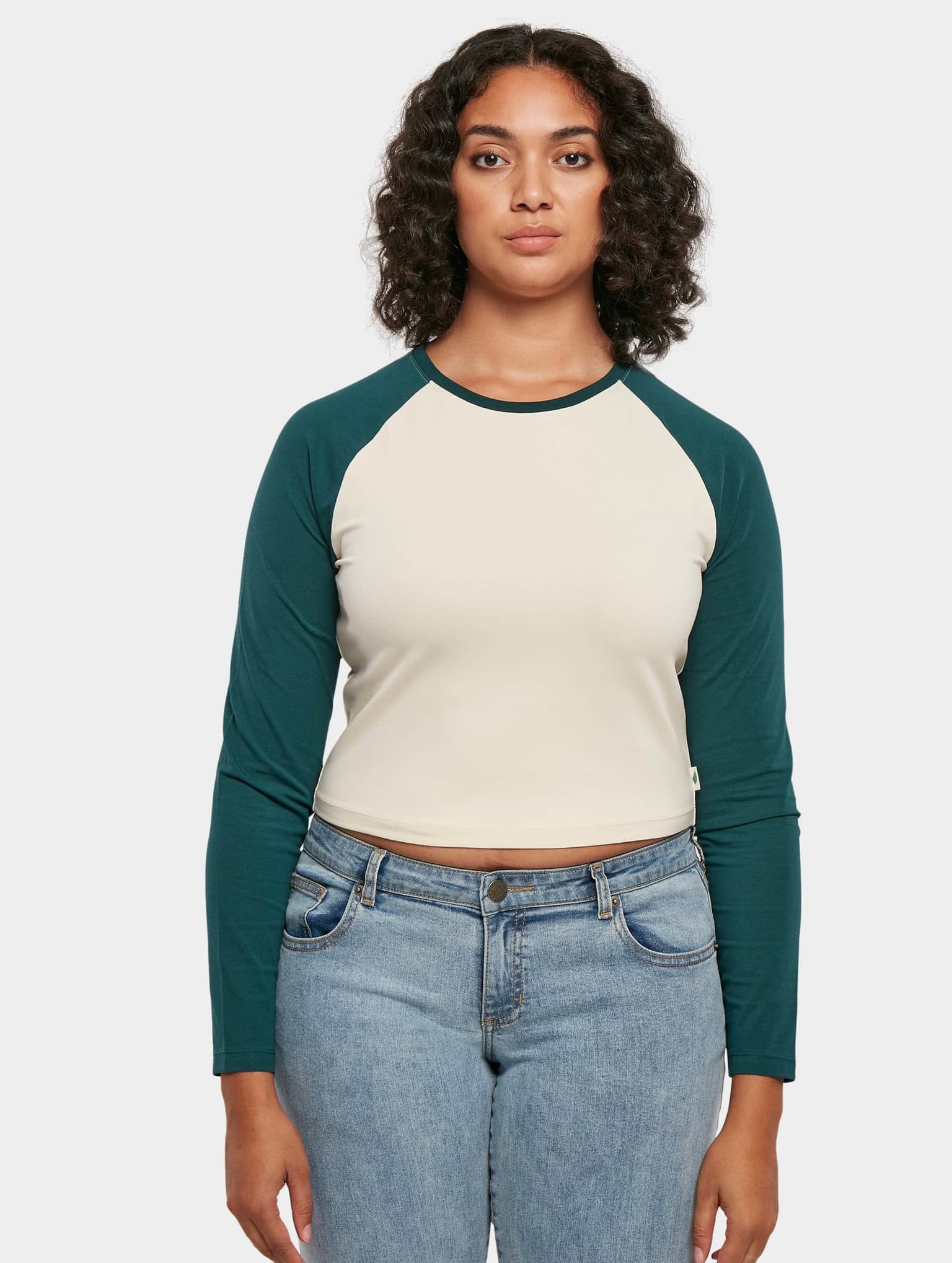 Urban Classics Ladies Essentials Cropped Retro Baseball Longsleeve – Bild 3