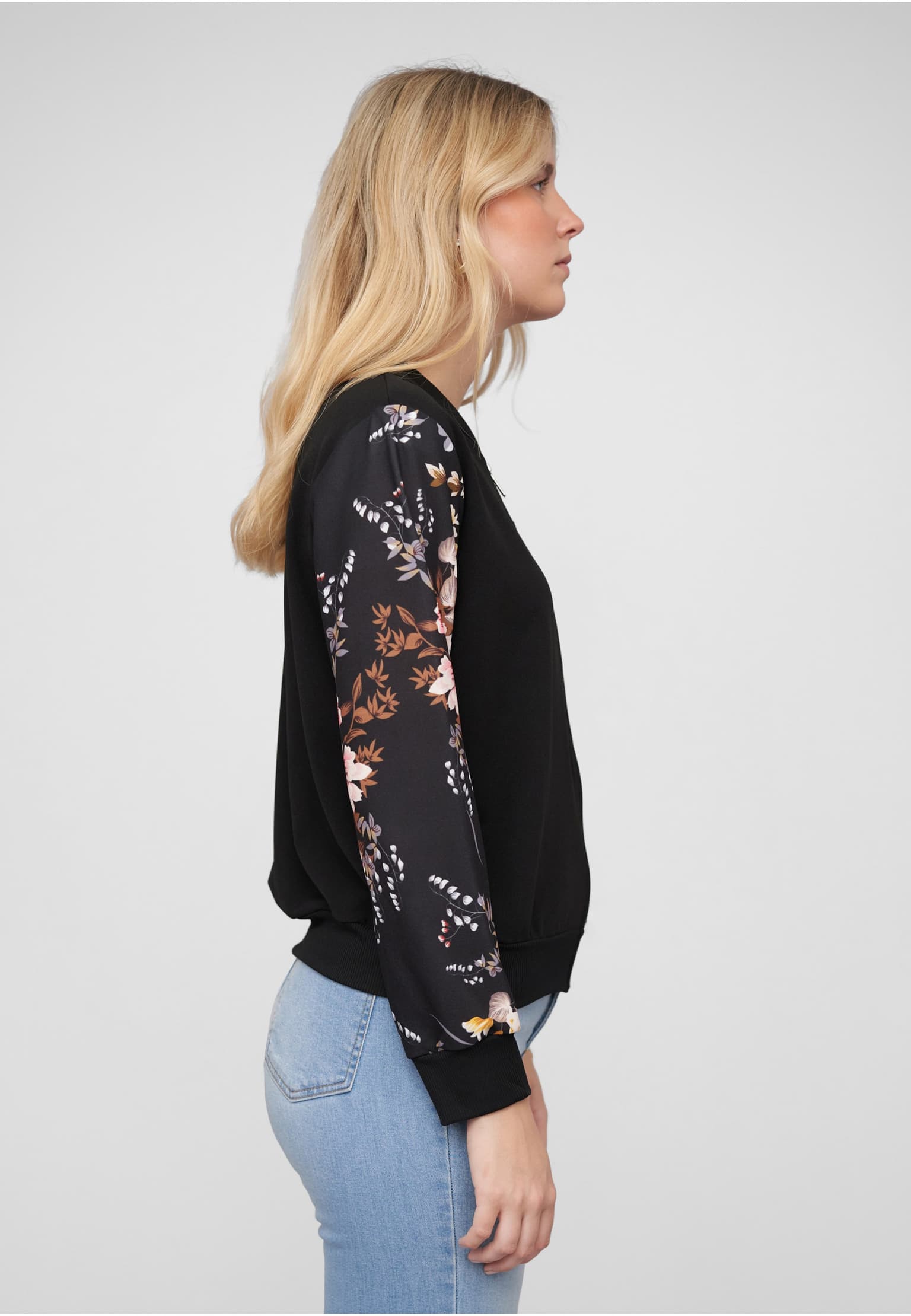 Cloud5ive Blouson with Flower Print Sleeves – Bild 4
