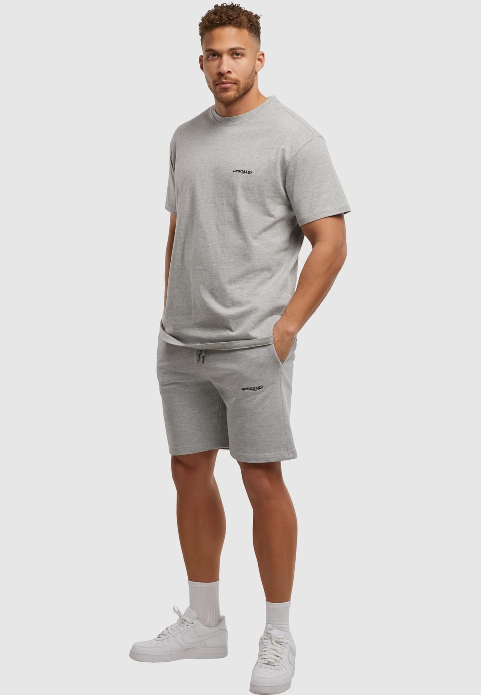 Mister Tee Upscale Core EMB Heavy Sweatshorts – Bild 4