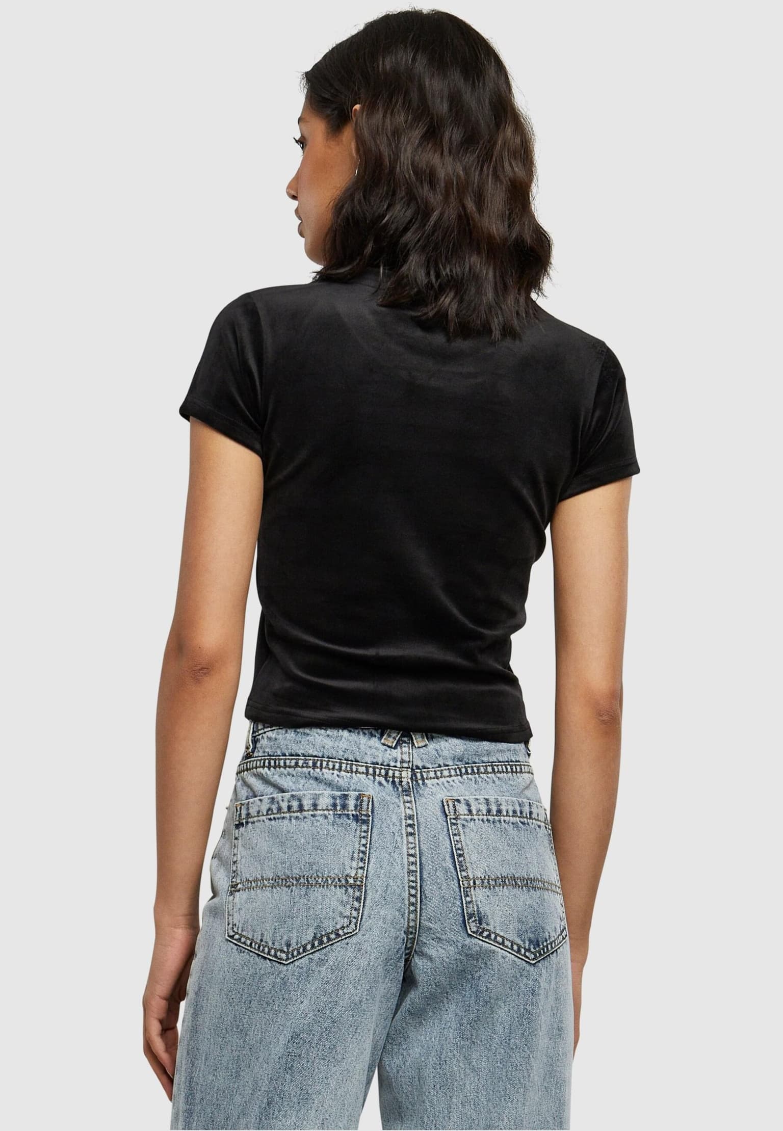 Urban Classics Ladies Short Velvet Tee – Bild 2