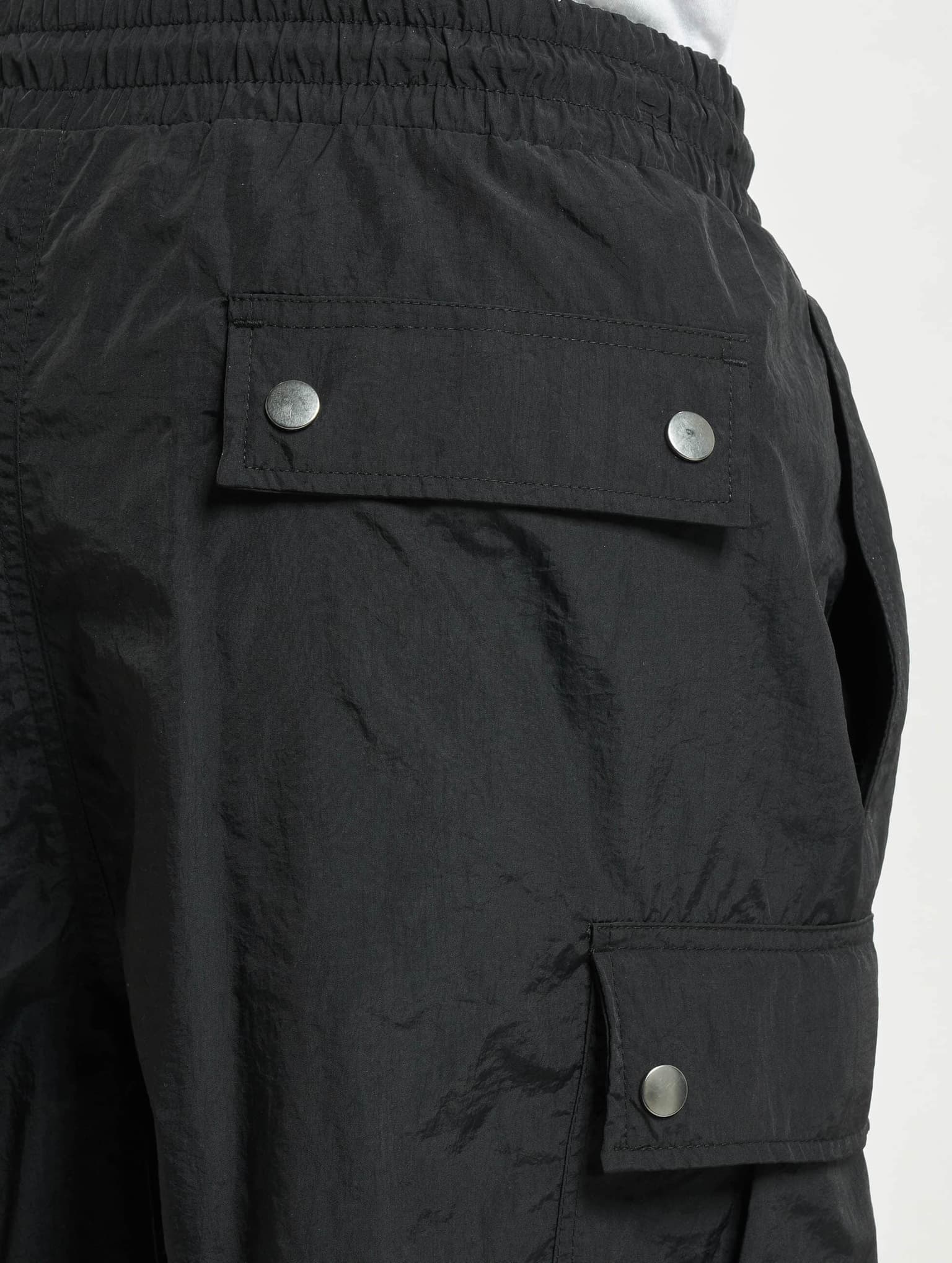 Urban Classics Nylon Cargo Short – Bild 4