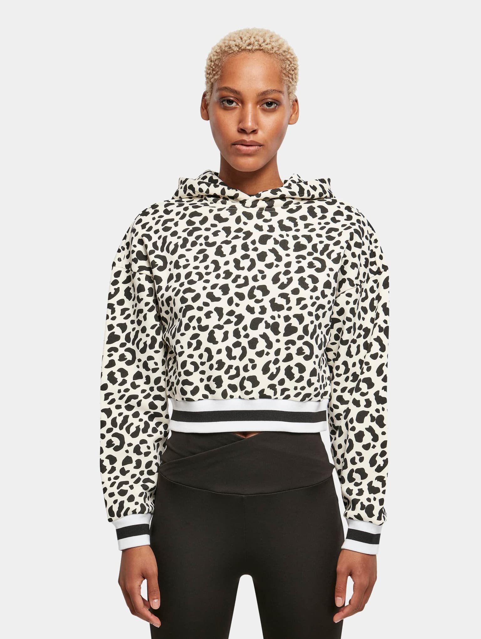 Urban Classics Ladies Short AOP College Hoody – Bild 3