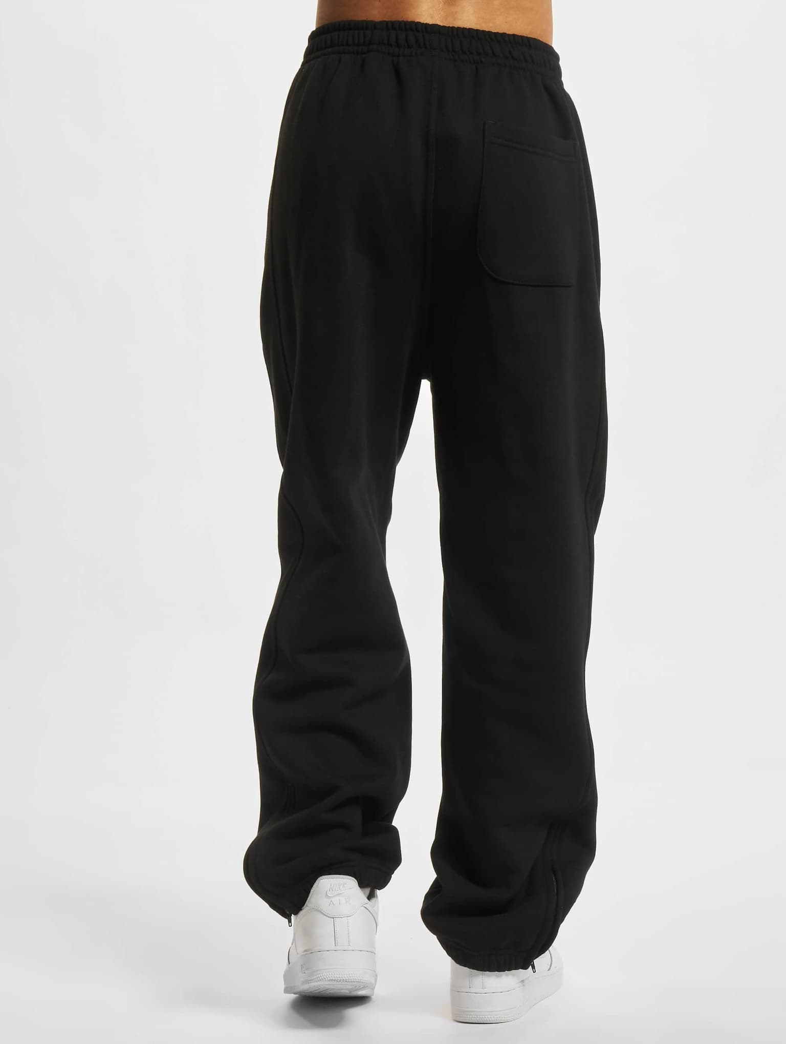 Urban Classics Sweatpants – Bild 2