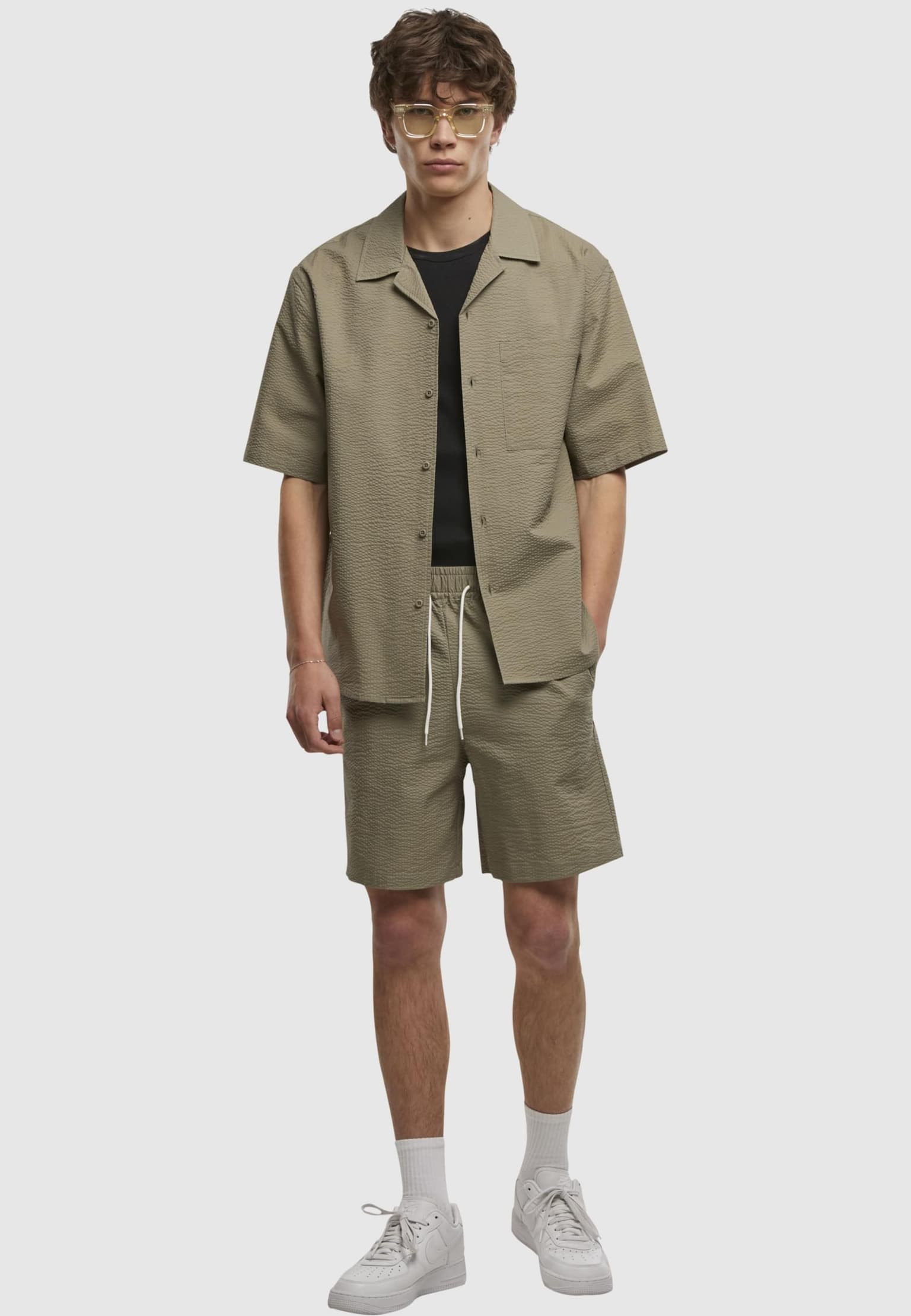 Urban Classics Basic Seersucker Short – Bild 4