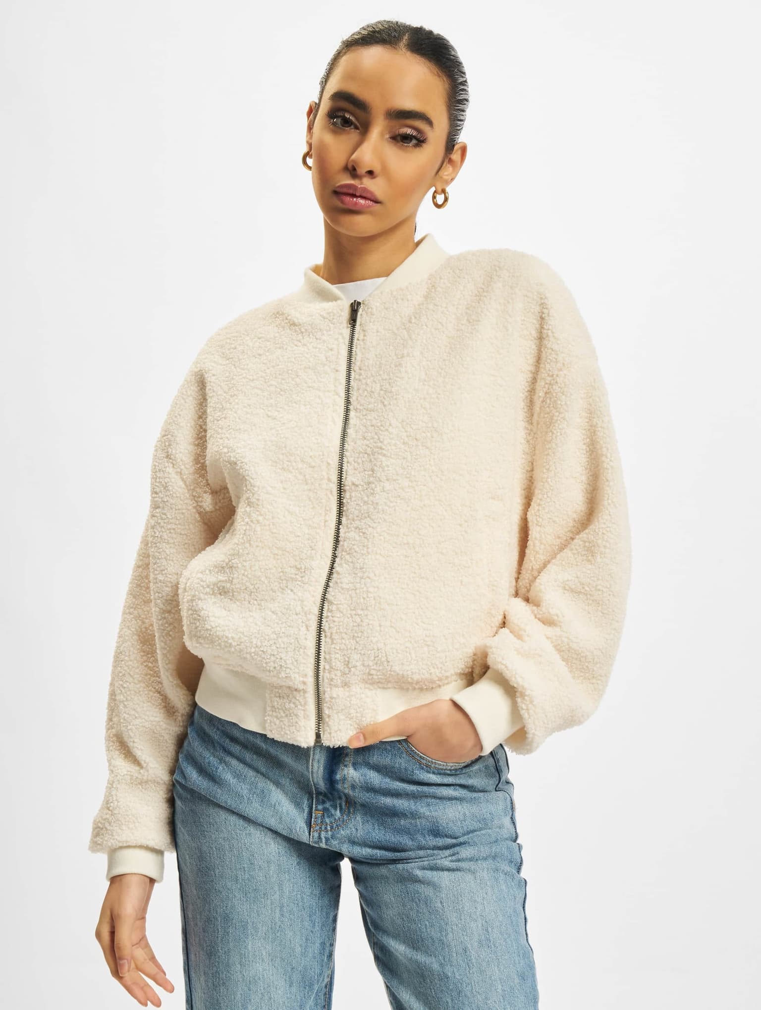 Urban Classics Ladies Oversized Sherpa Bomber Jacket – Bild 3