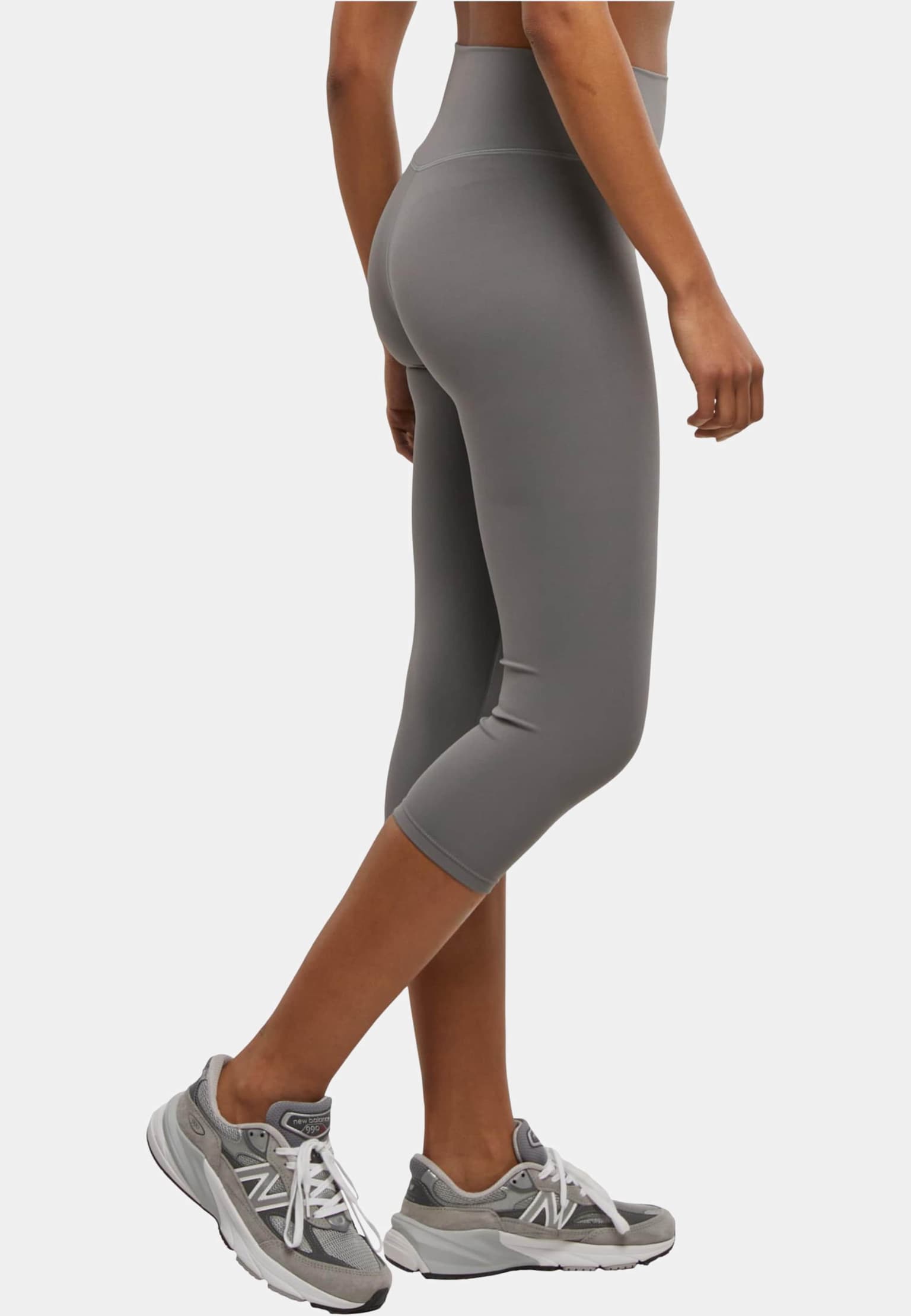 Urban Classics Ladies Capri Leggings – Bild 4