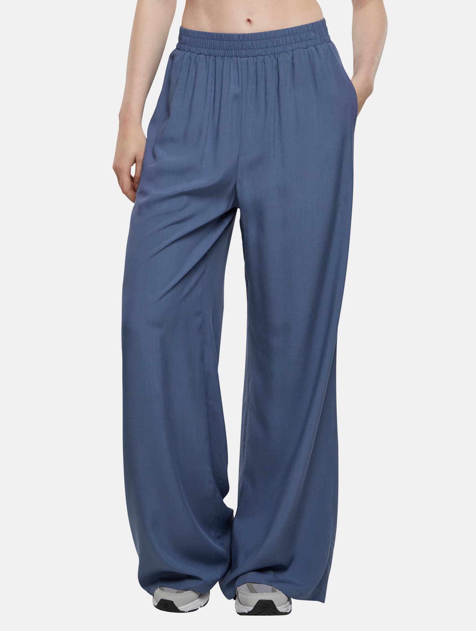 Urban Classics Ladies Wide Leg Viscose Pants – Bild 3