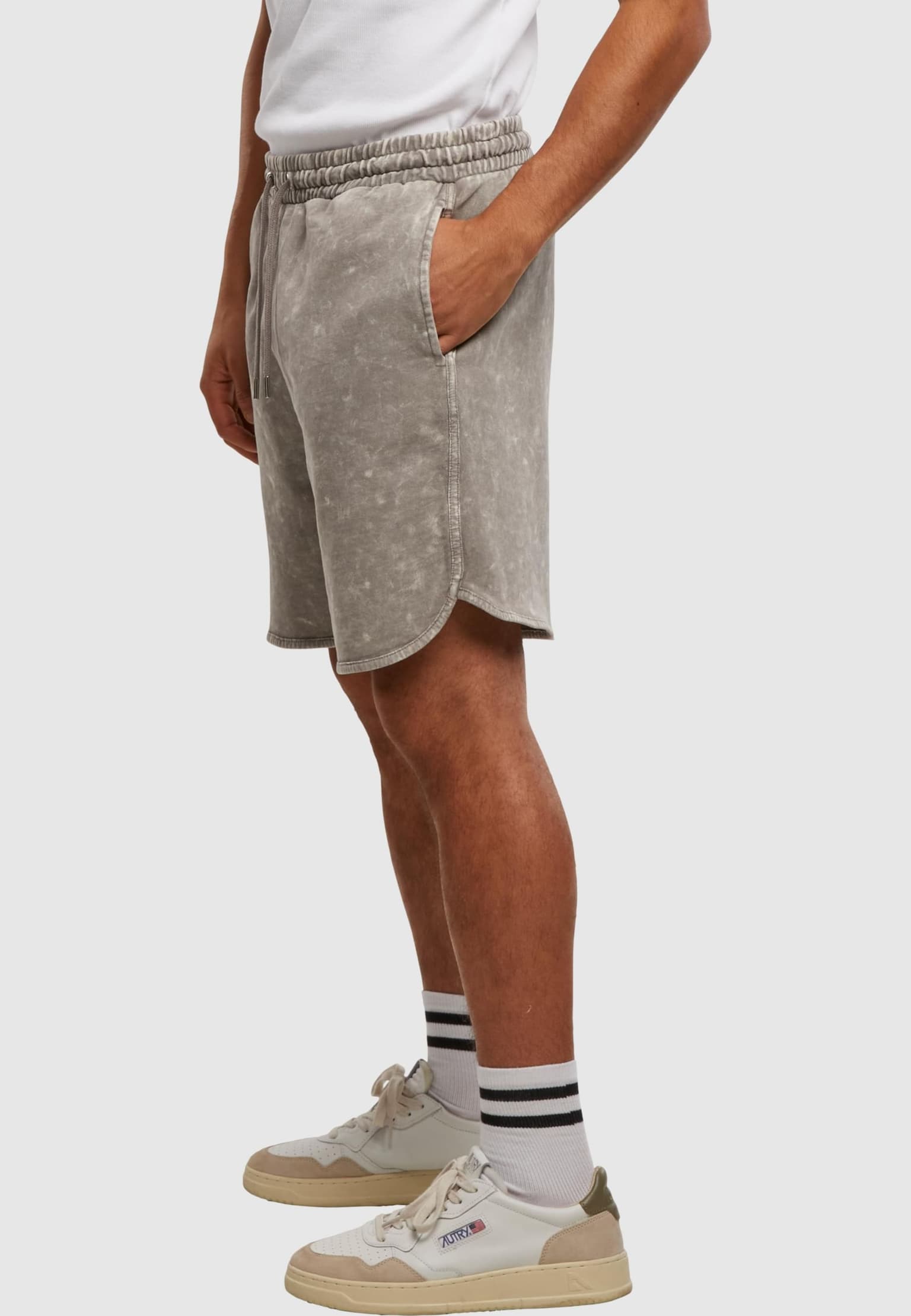 Urban Classics Washed Piped Short – Bild 3