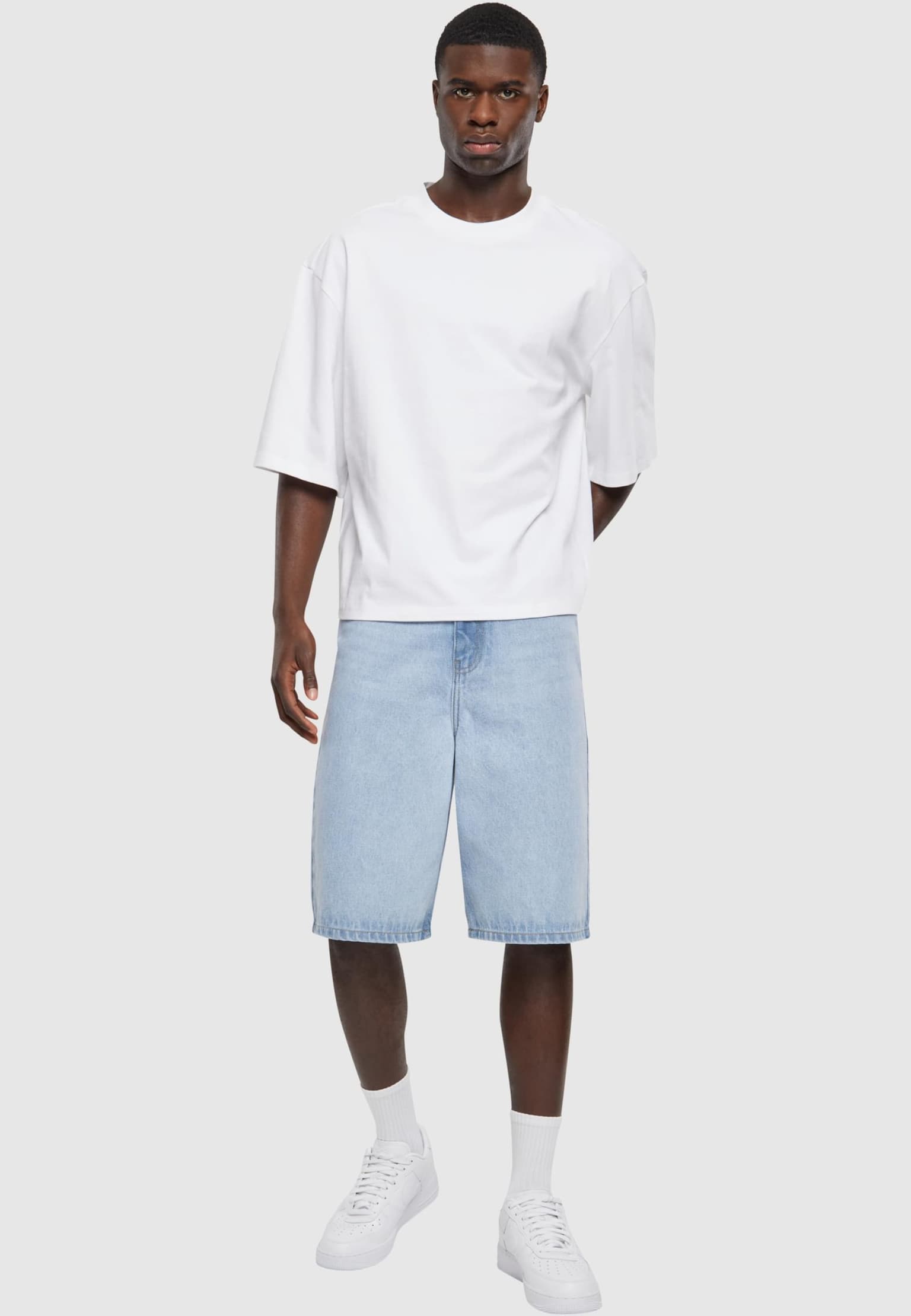 Urban Classics Essentials Oversized Cropped Tee – Bild 3