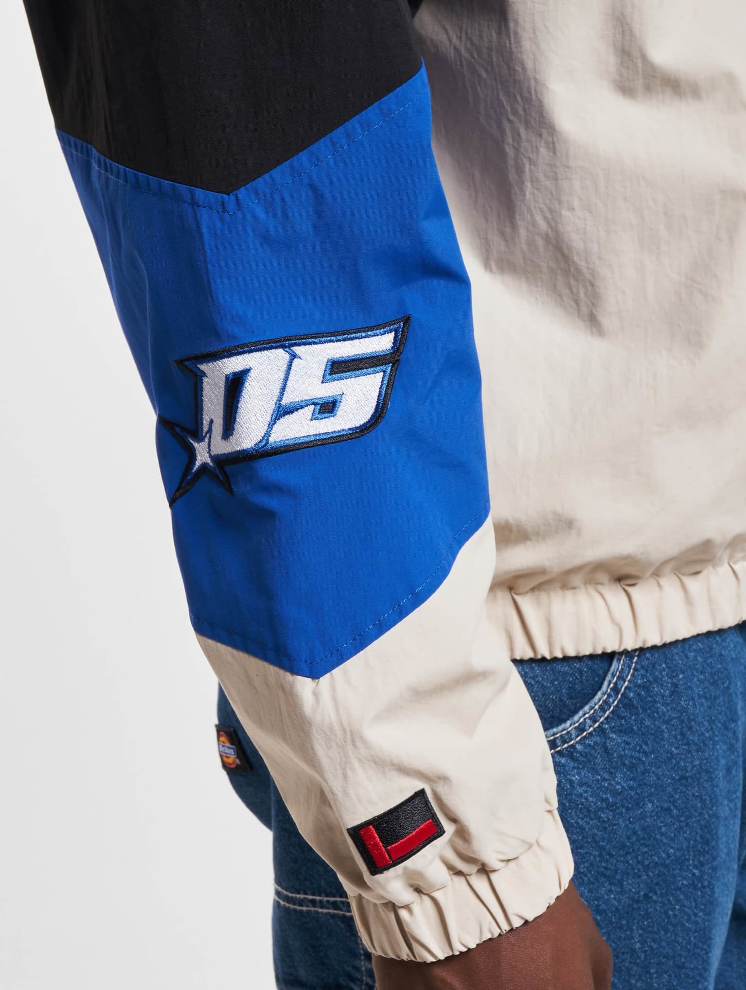 FM233-003-2 FUBU Corporate Track Jacket – Bild 4