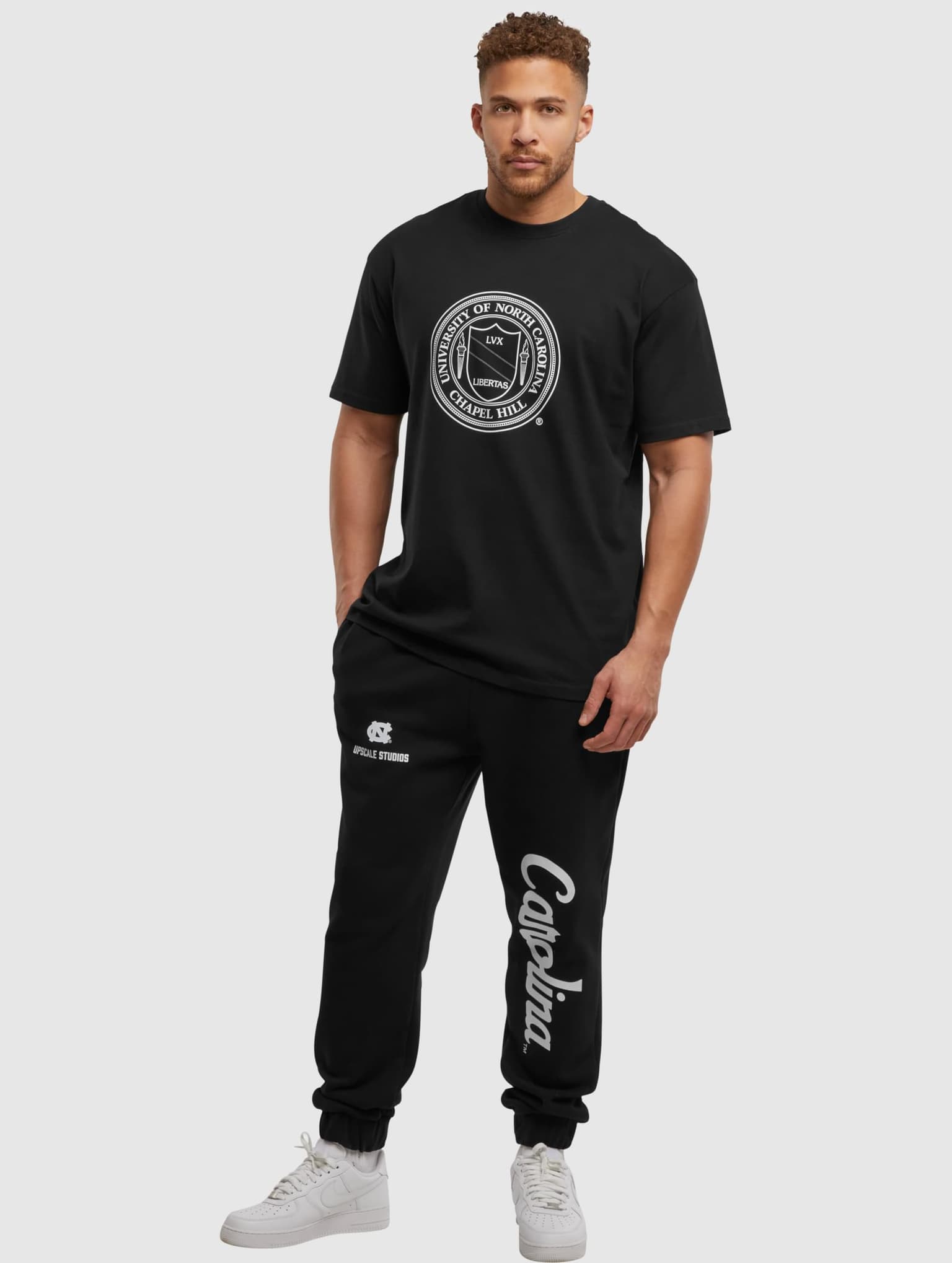 Mister Tee Upscale North Carolina Seal Logo Oversize – Bild 4