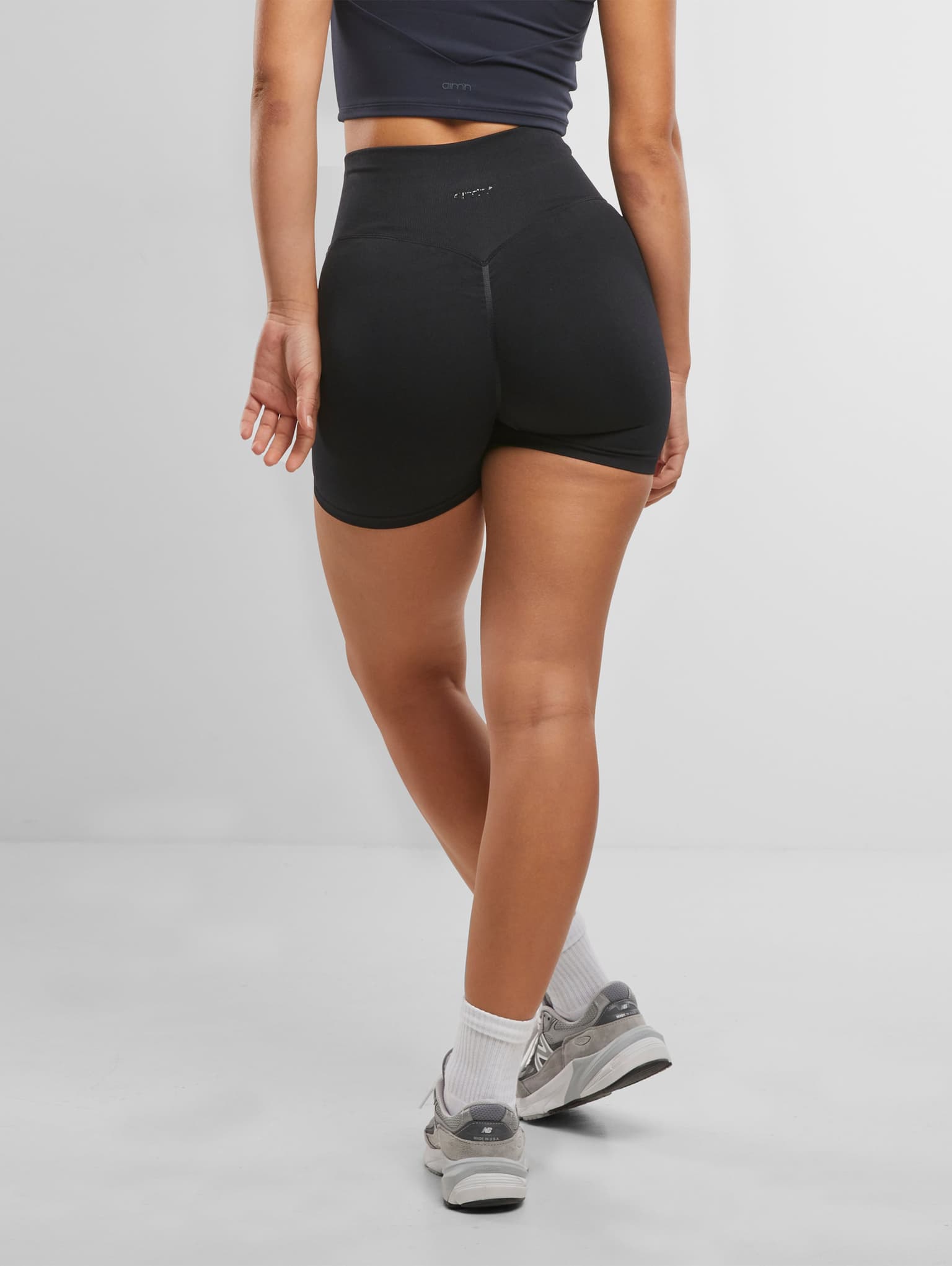 AMN-243-BIK-24010191-010 AIMN Shape Seamless Hotpants – Bild 2