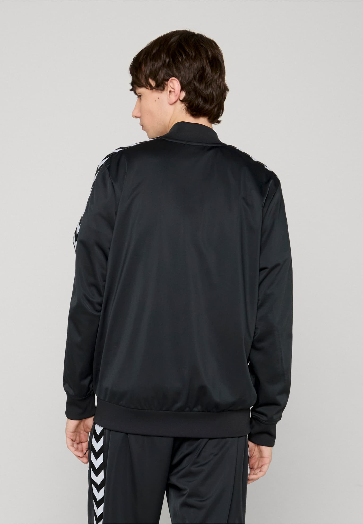 Hummel Basic Logotape Trackjacket – Bild 2