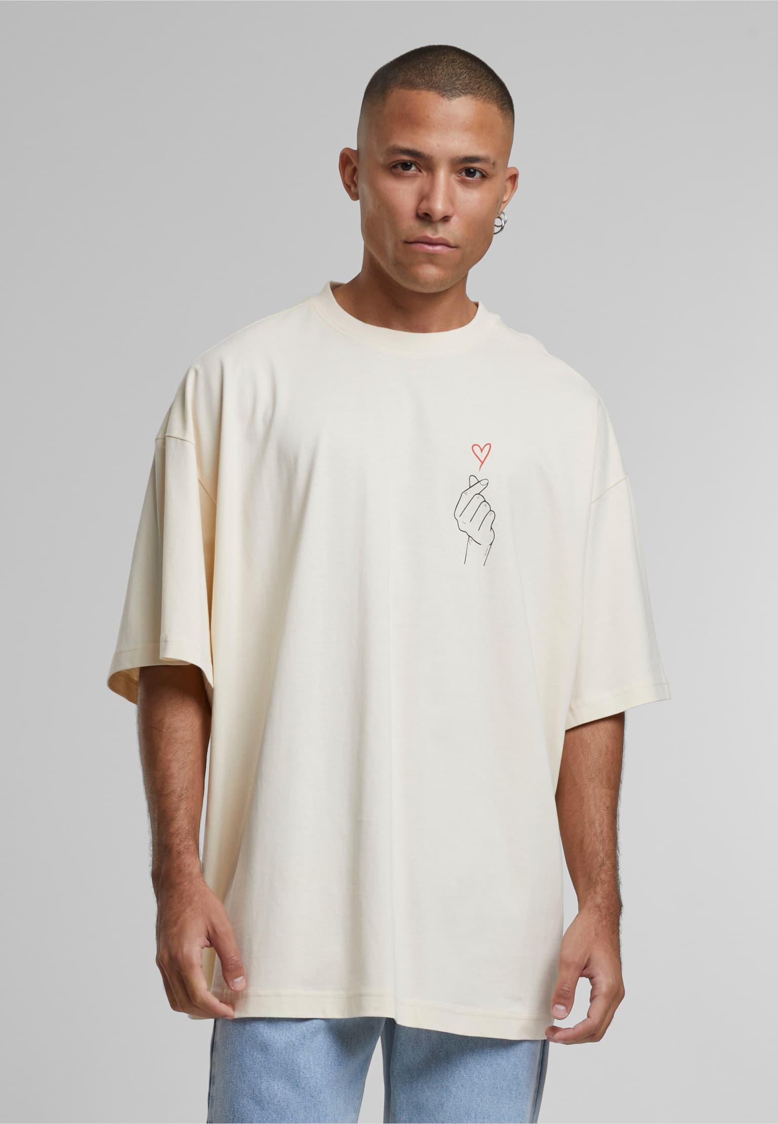 Merchcode K Heart Huge Tee – Bild 3