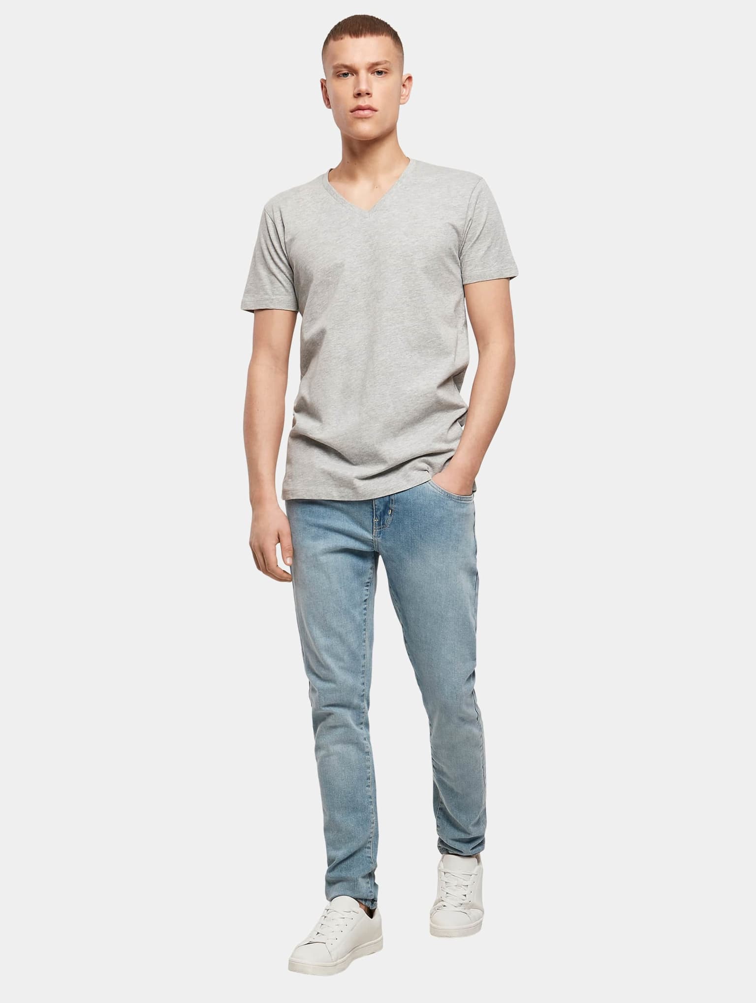Build Your Brand Light T-Shirt V-Neck – Bild 4