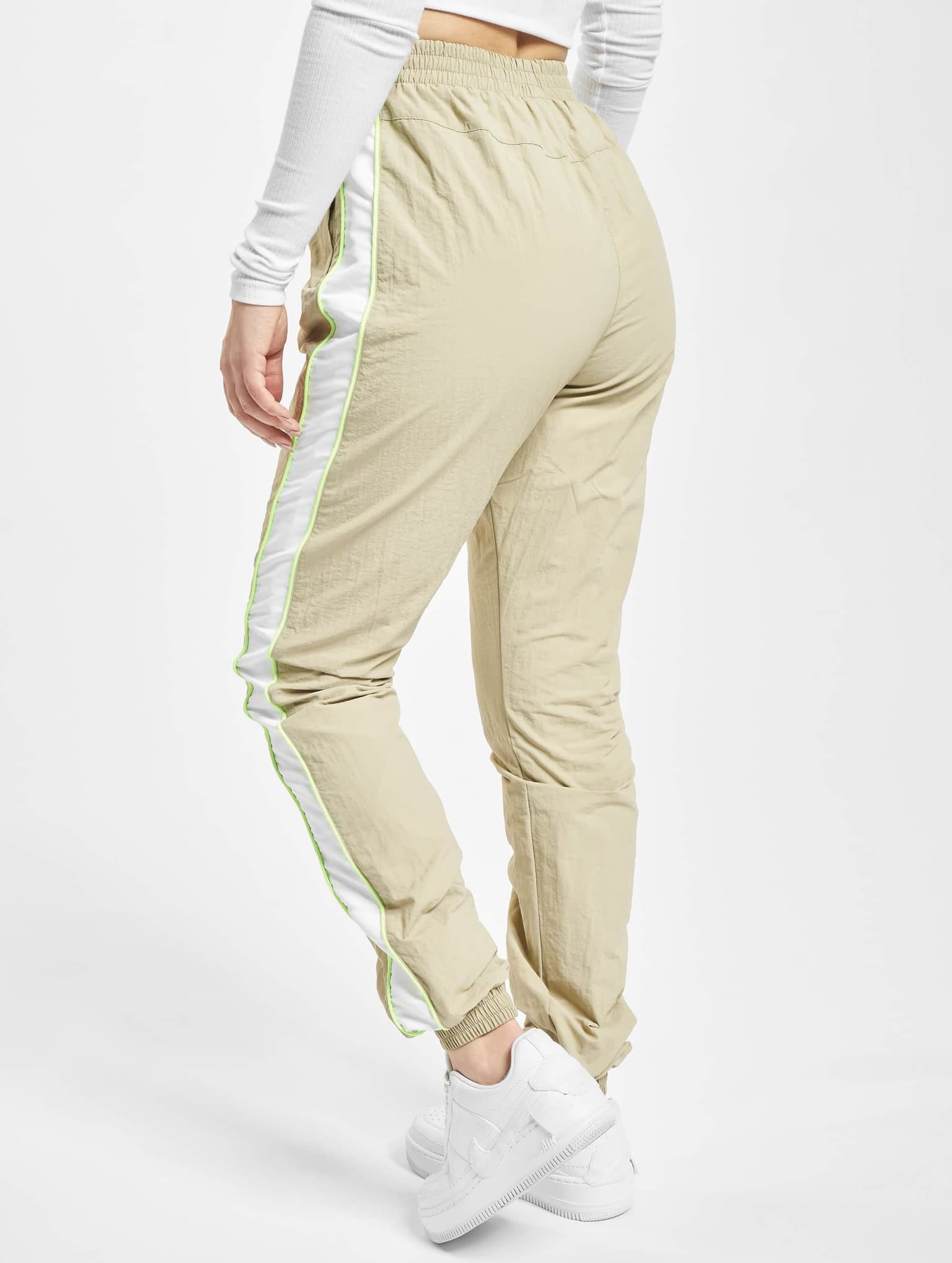 Urban Classics Ladies Piped Track Pants – Bild 2
