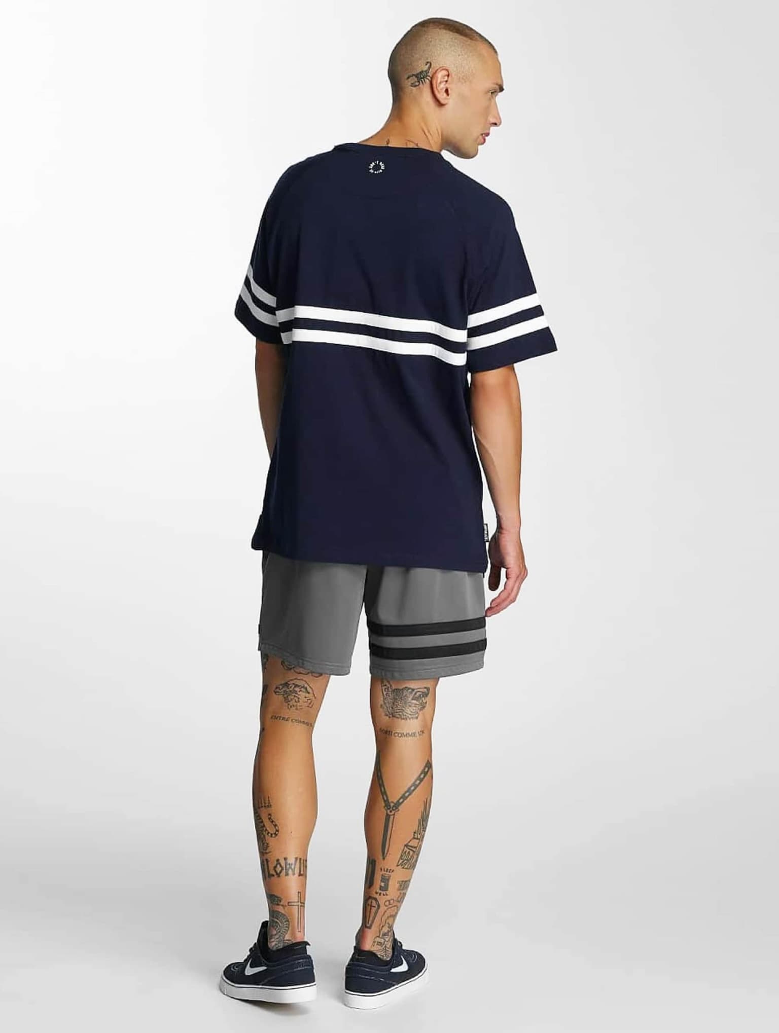 Unfair Athletics DMWU T-Shirt – Bild 4