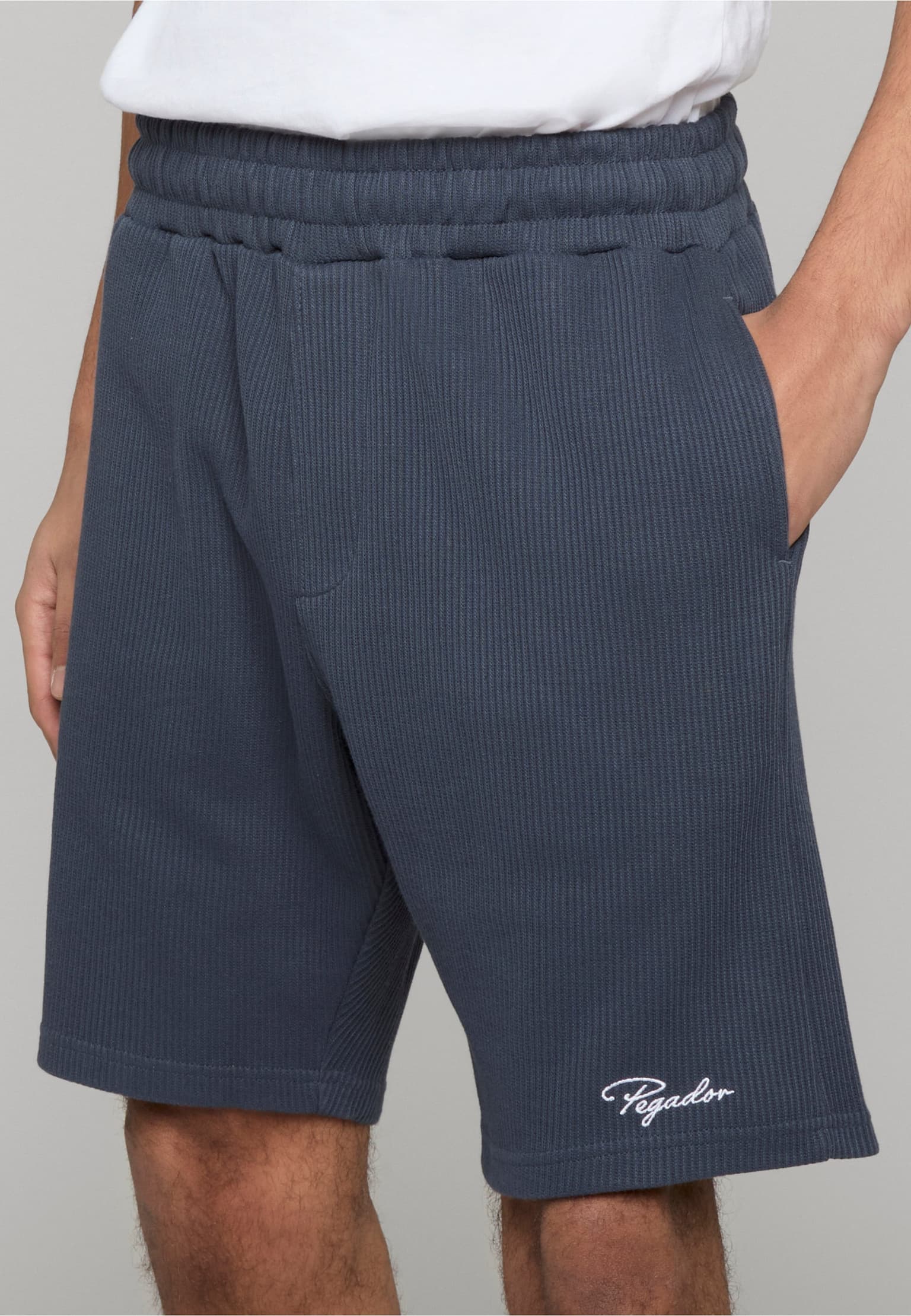 PEGADOR Signar Heavy Rib Short – Bild 4