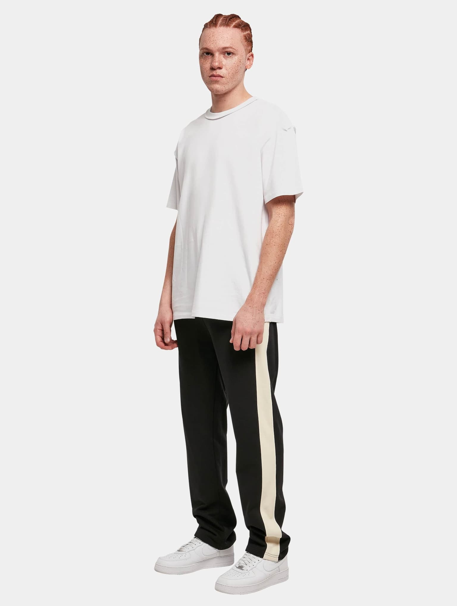Urban Classics Striped Track Pants – Bild 4