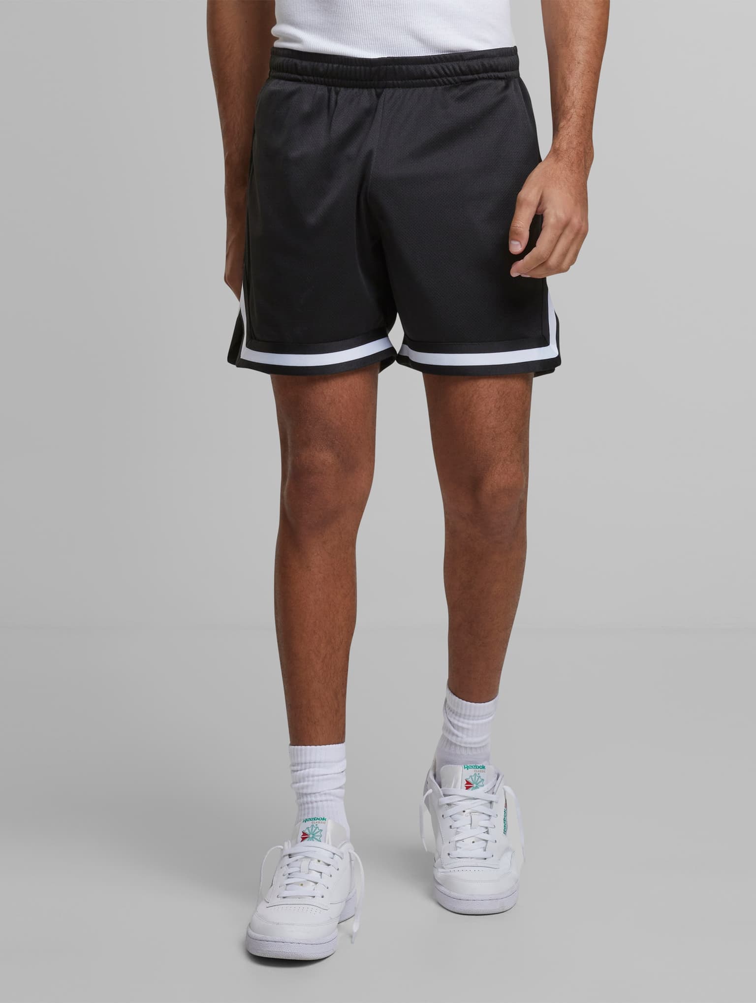 Urban Classics Short Basketball