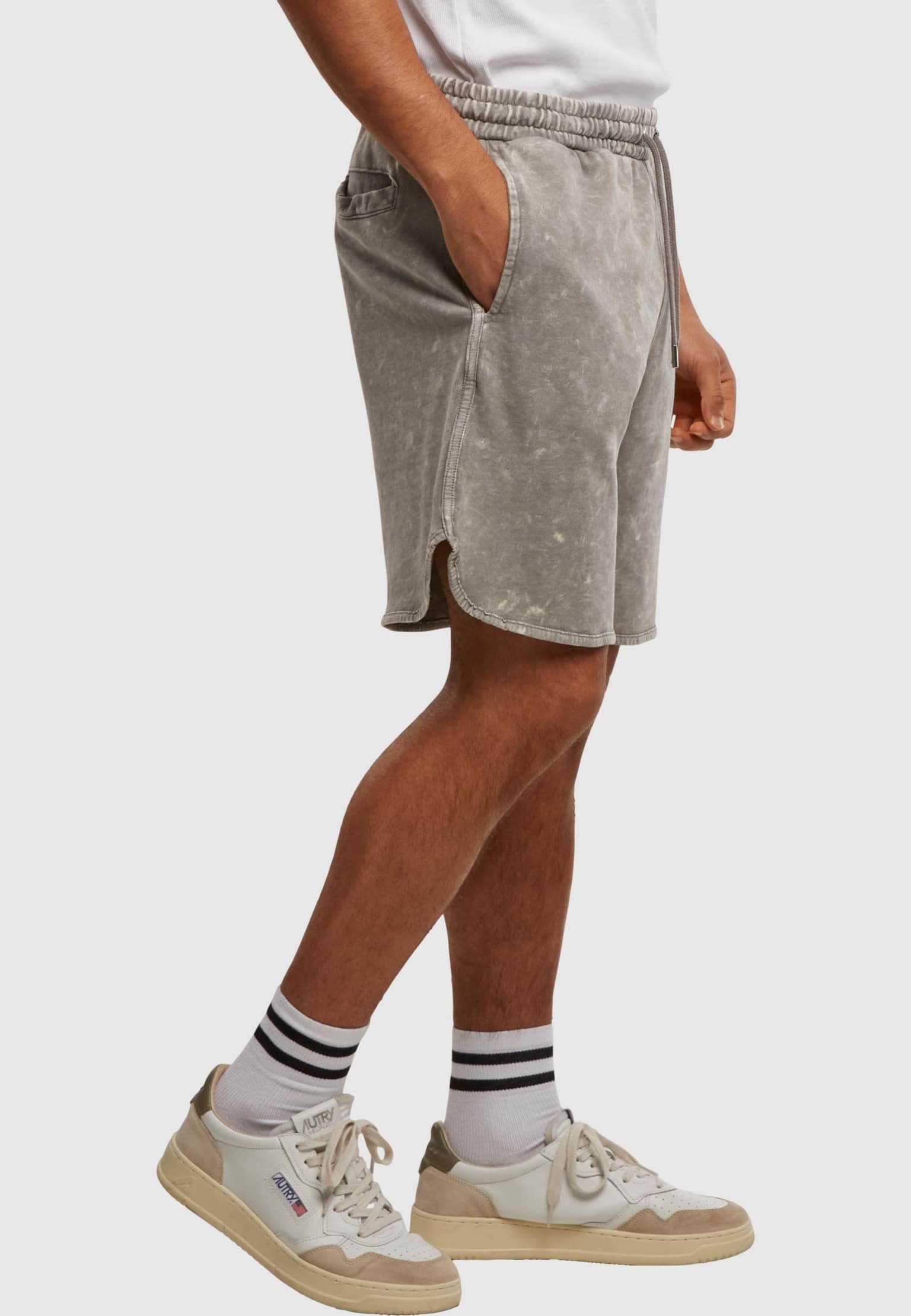 Urban Classics Washed Piped Short – Bild 4