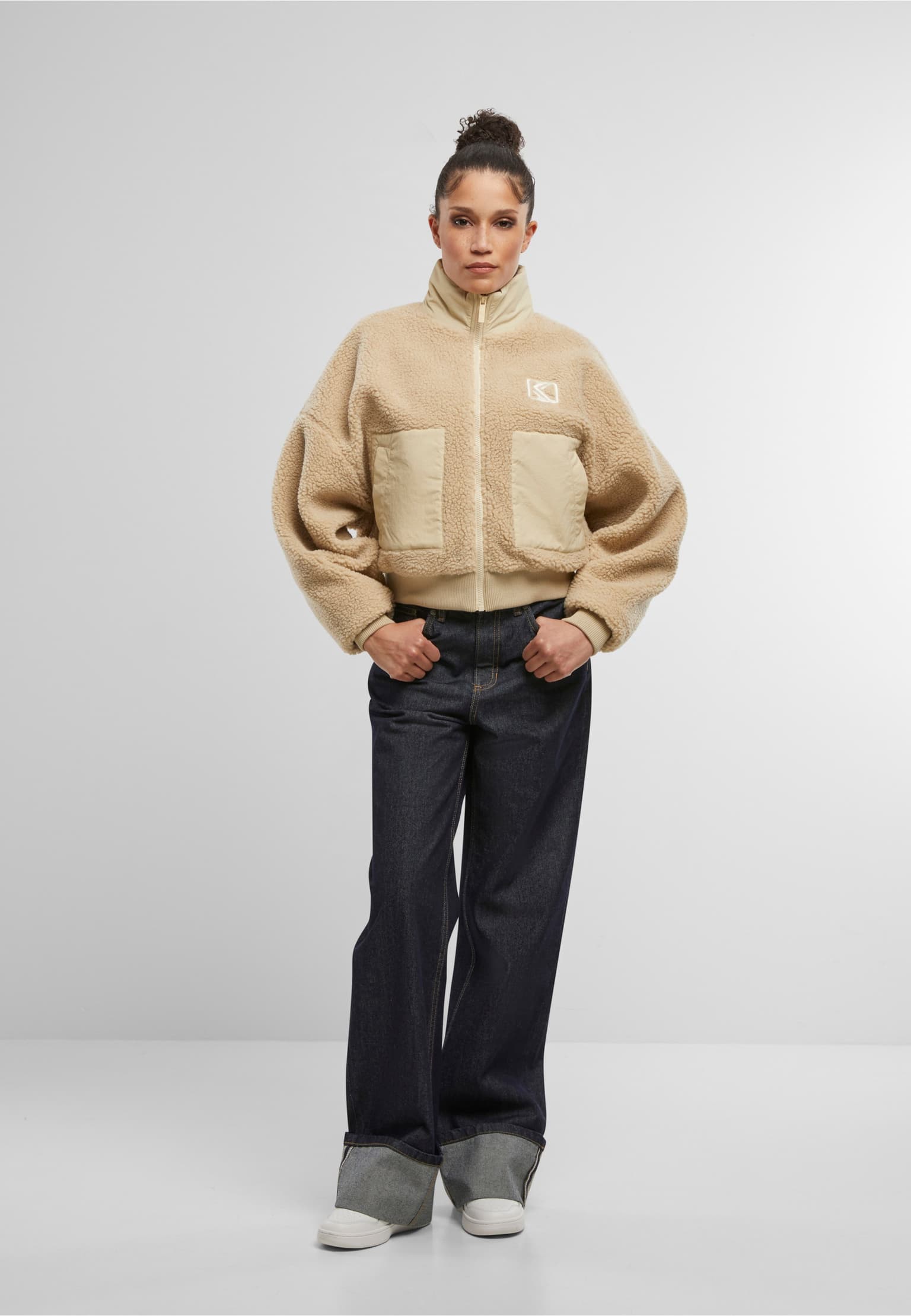 Karl Kani OG Crop Teddy Bomber Jacket – Bild 3
