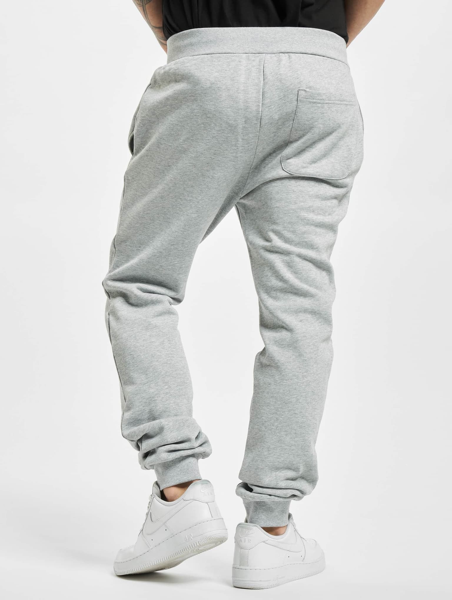 Urban Classics Essentials Basic Sweatpants – Bild 2