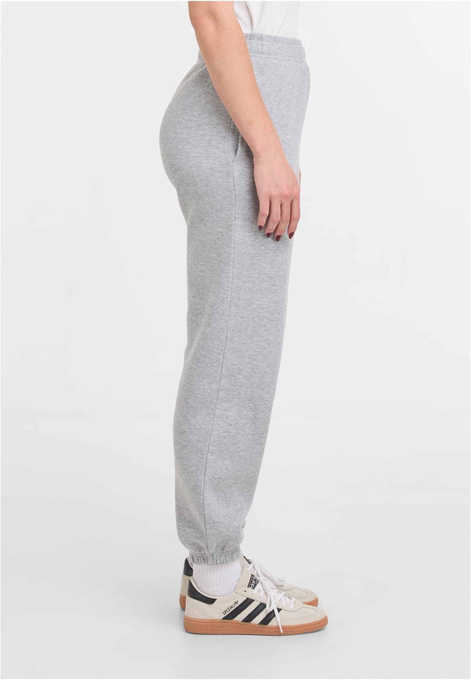 Urban Classics Ladies Basic Essential Sweatpants – Bild 4