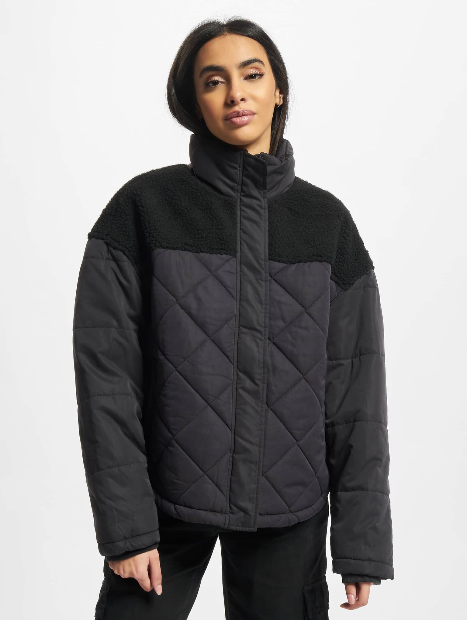 Urban Classics Ladies Oversized Diamond Quilt Puffer Jacket – Bild 3