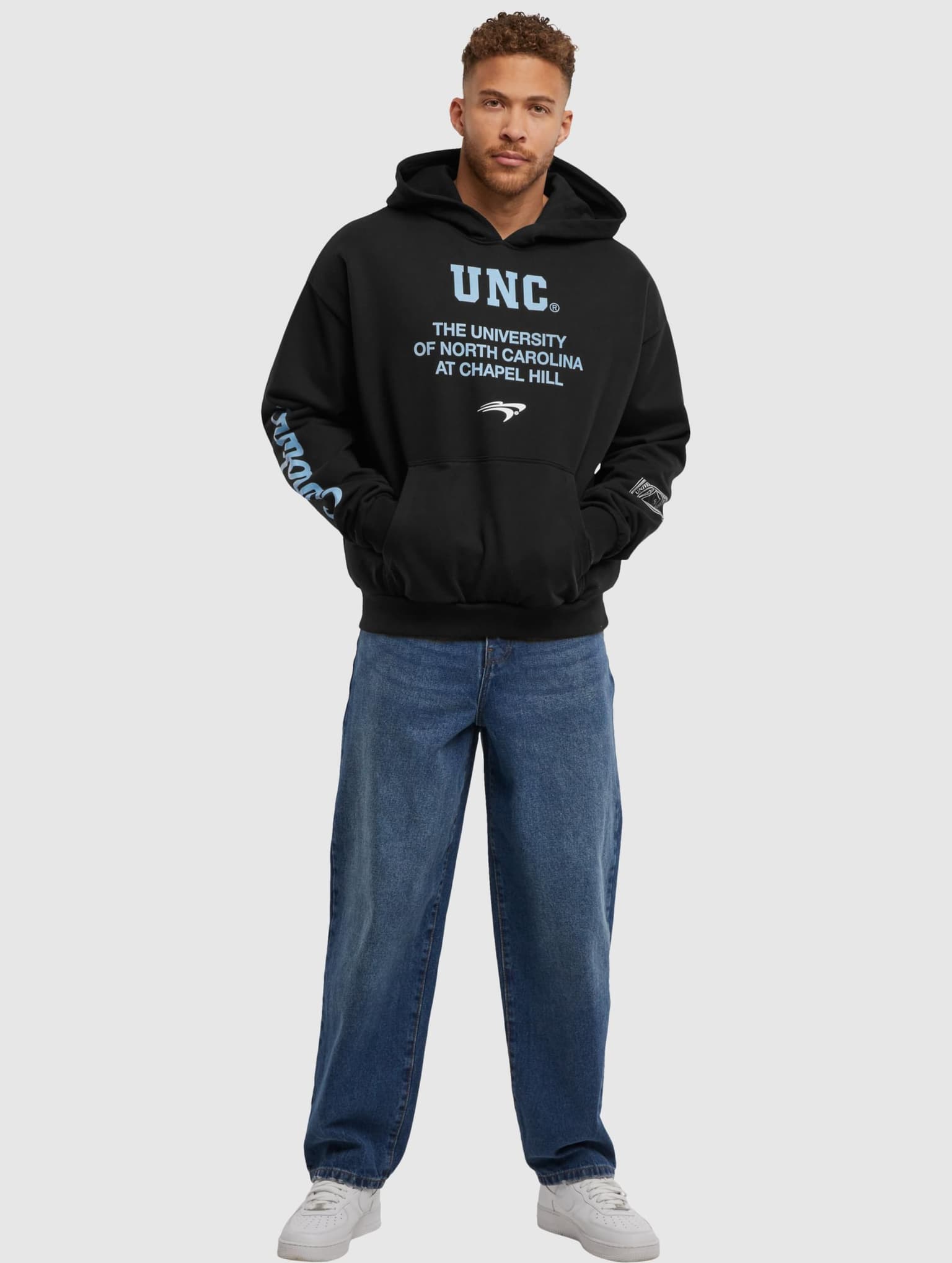 Mister Tee Upscale North Carolina Multi Logo Oversize Hoody – Bild 4