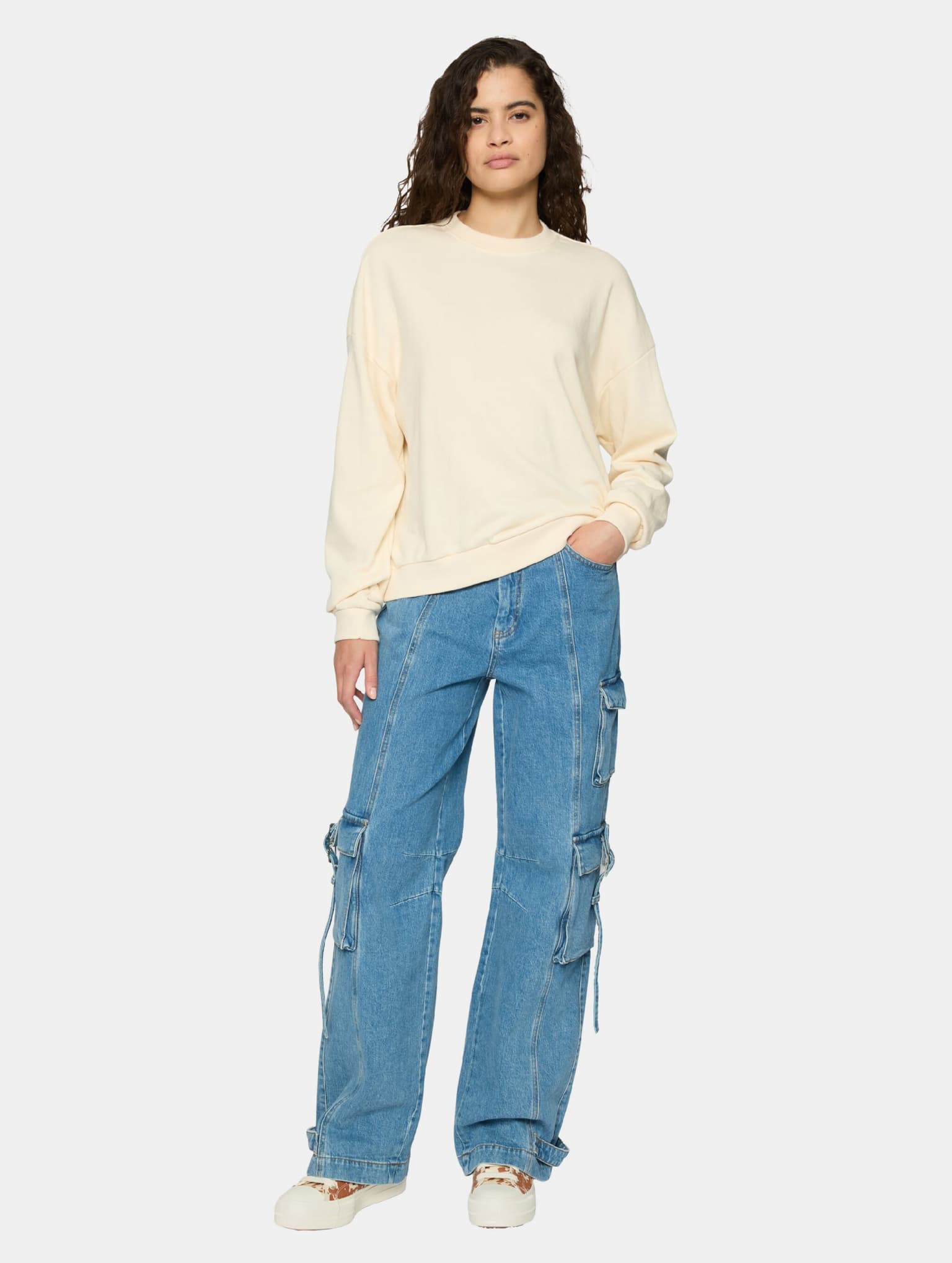 Urban Classics Ladies Oversized Light Terry Crewneck – Bild 3