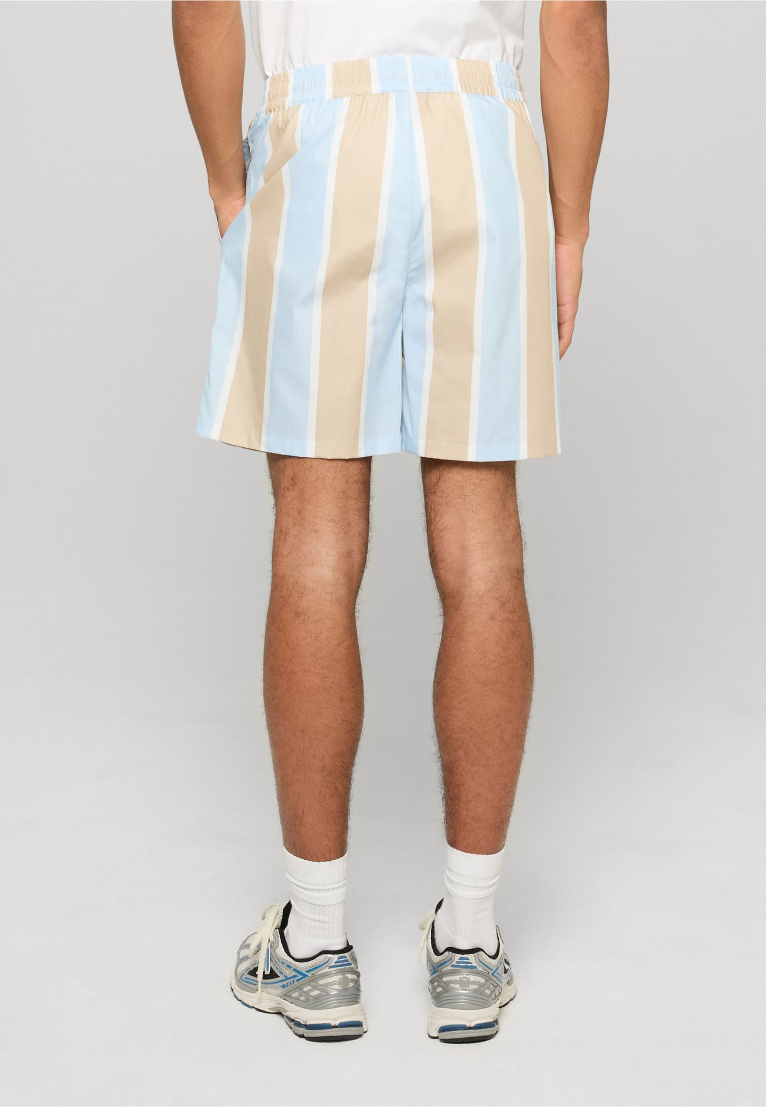 Urban Classics Summer Stripe Resort Short – Bild 2
