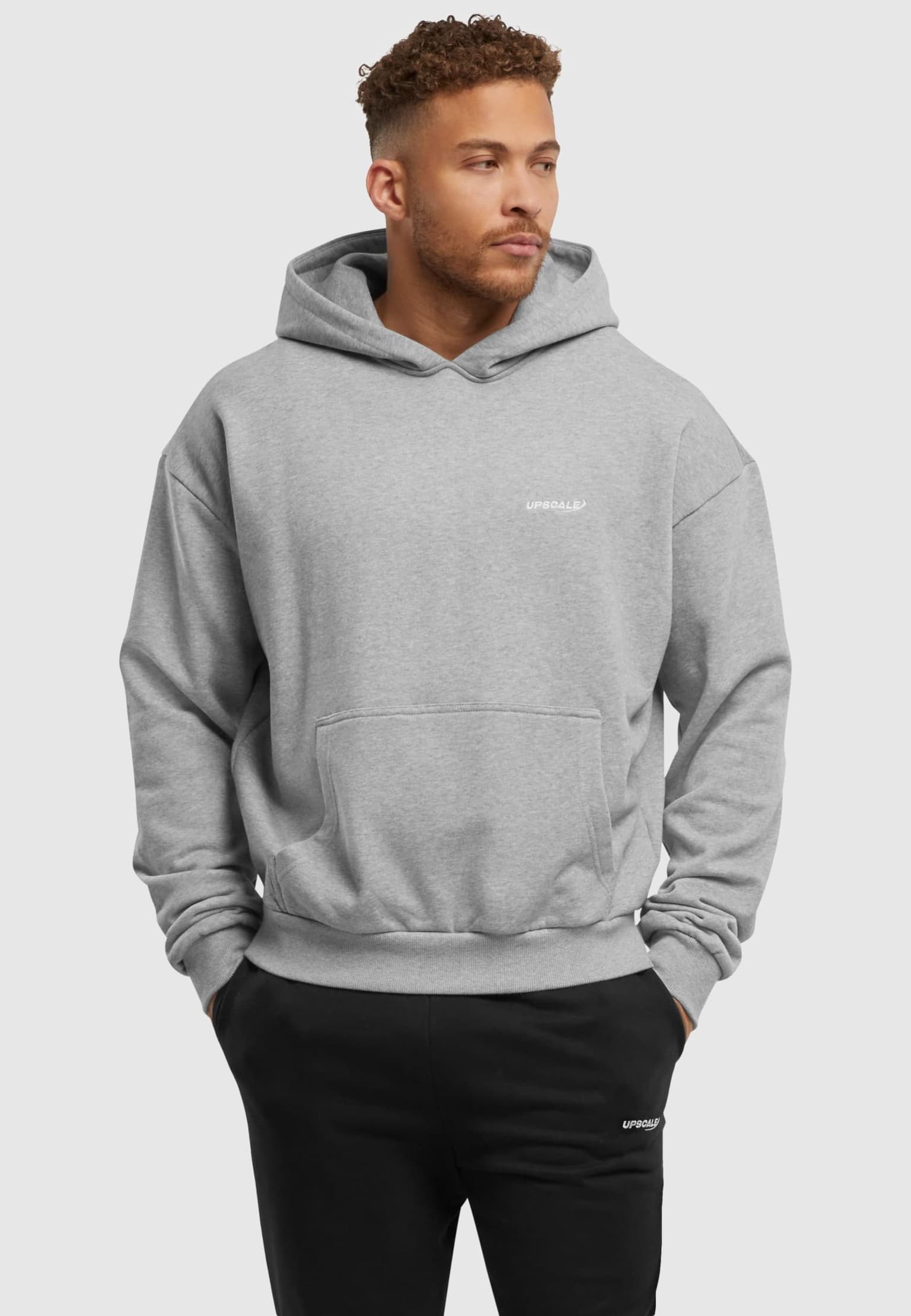 Mister Tee Upscale Core EMB Oversize Hoody