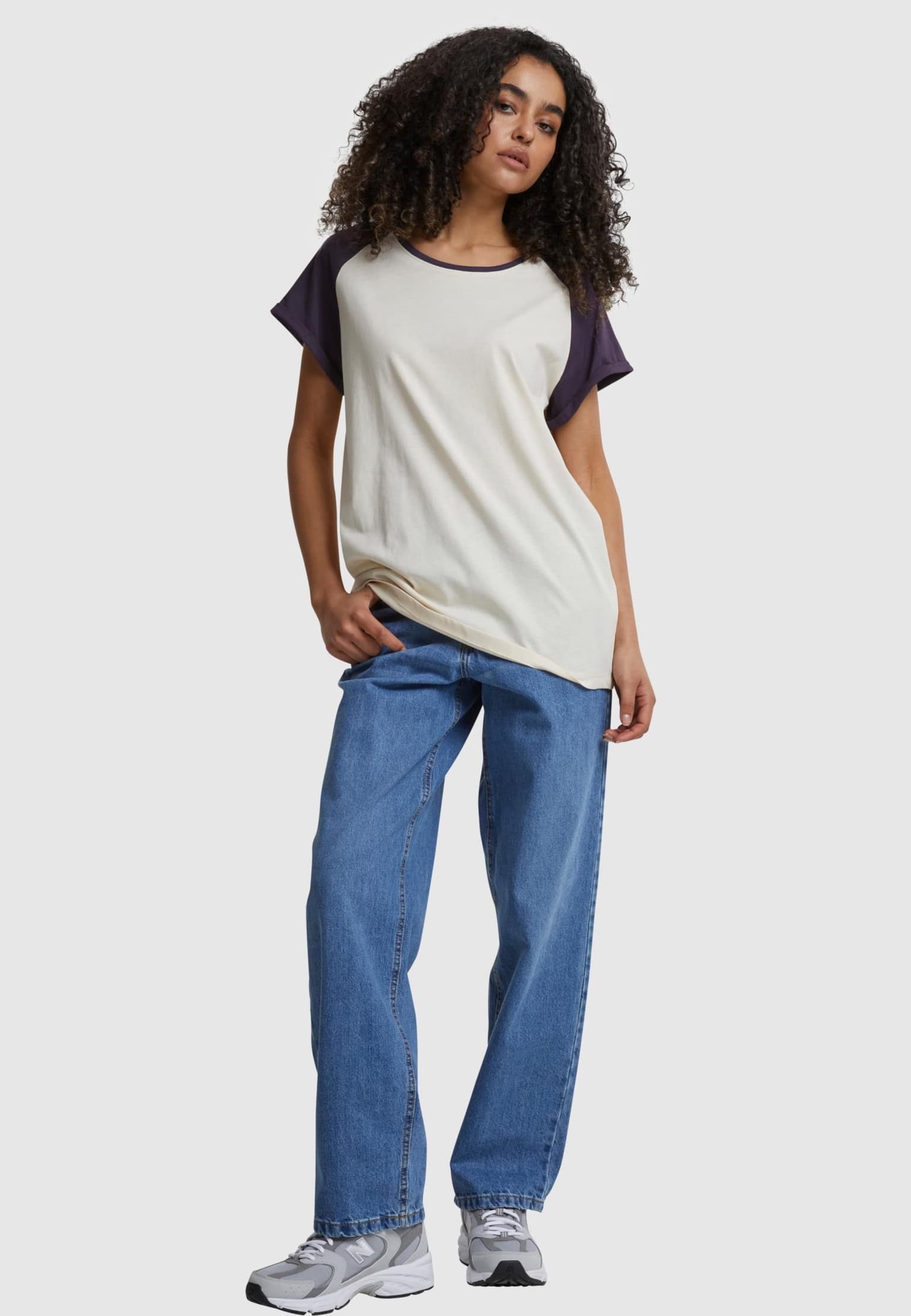 Urban Classics Ladies Contrast Raglan T-Shirt – Bild 4