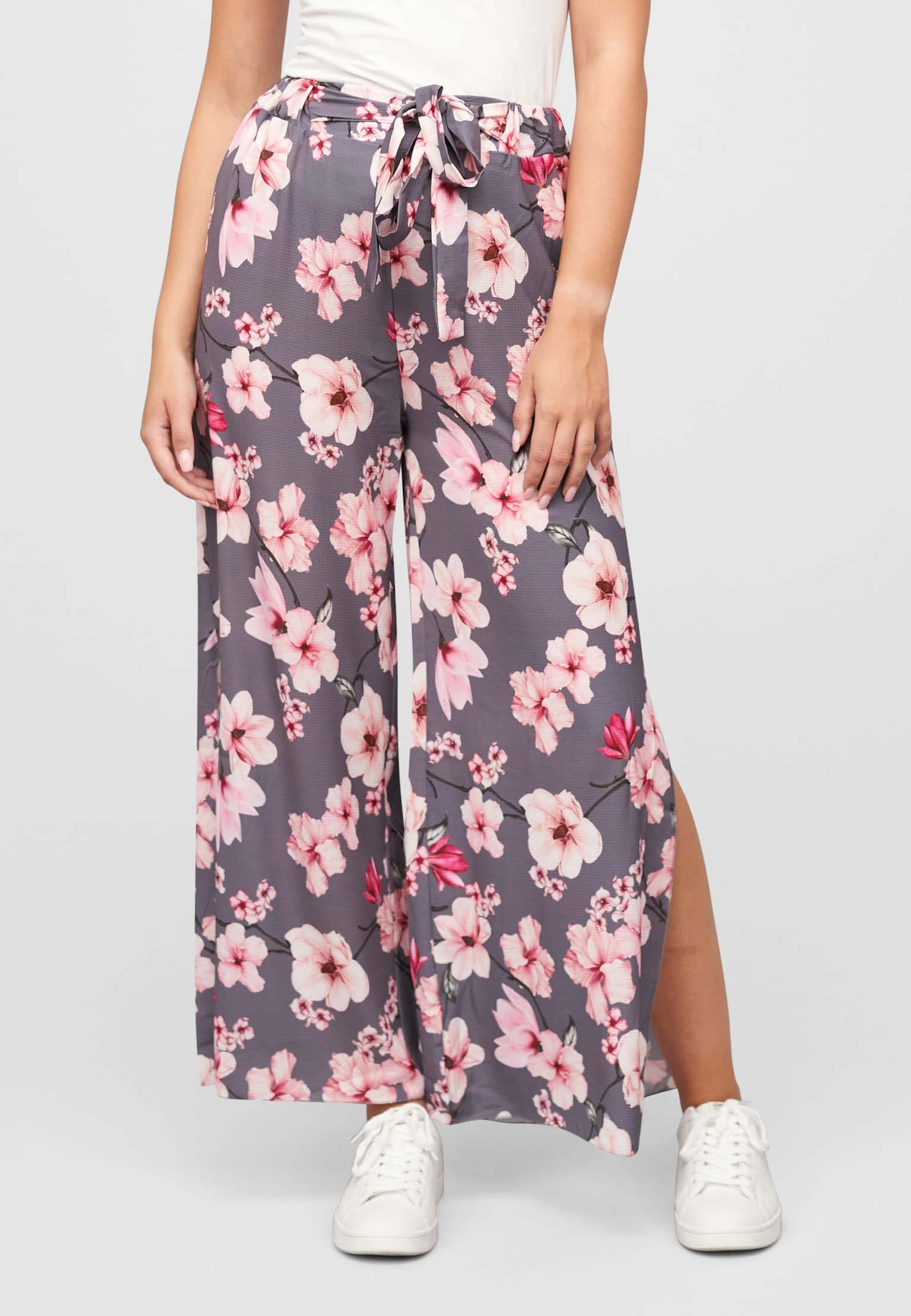 Cloud5ive High-Waist Sommerhose mit Blumen Print