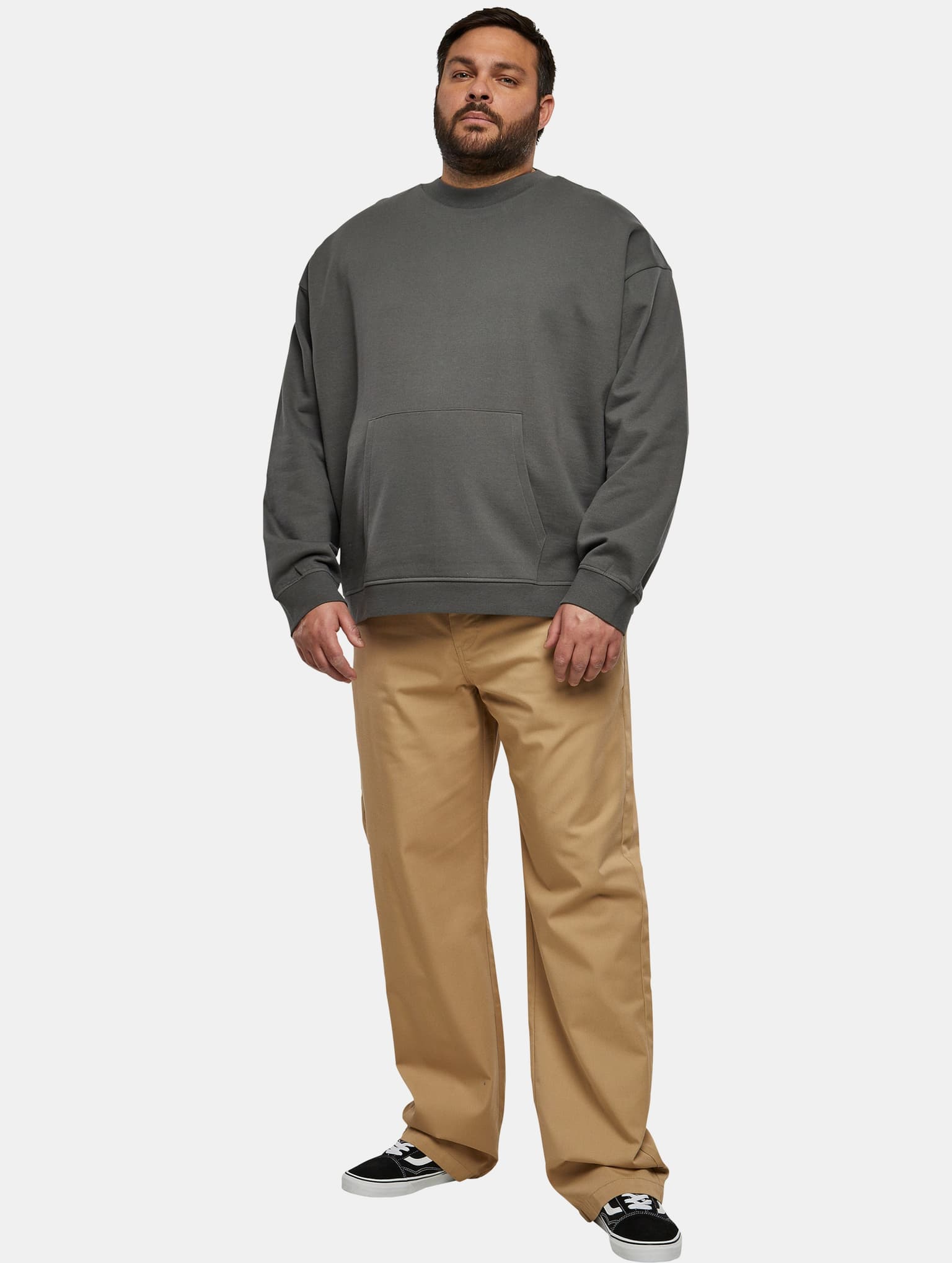 Urban Classics Essentials Boxy Pocket Crew – Bild 4